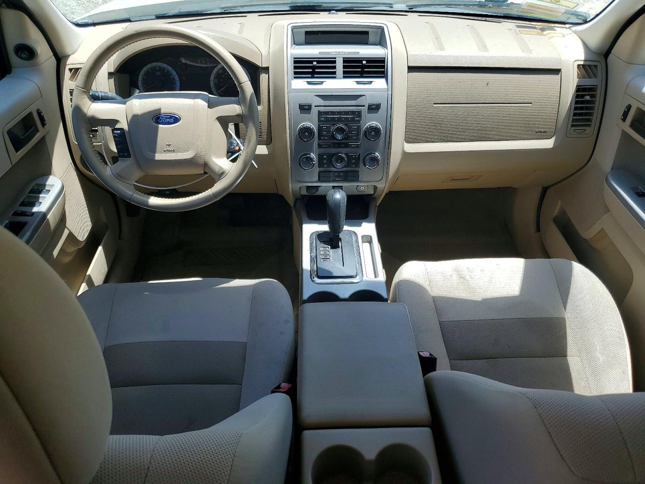 2009 Ford Escape Xlt White vin: 1FMCU03G19KA94980