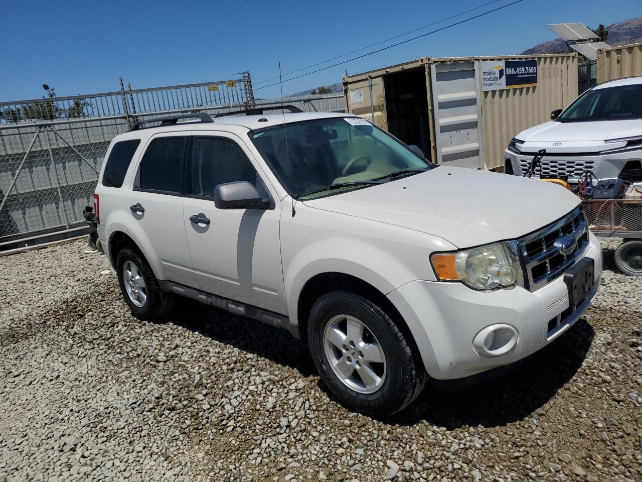 2009 Ford Escape Xlt White vin: 1FMCU03G19KA94980 Damage: Right Front Door, Dent(S) W/ Paint Dmg, 1 To 2 Inches