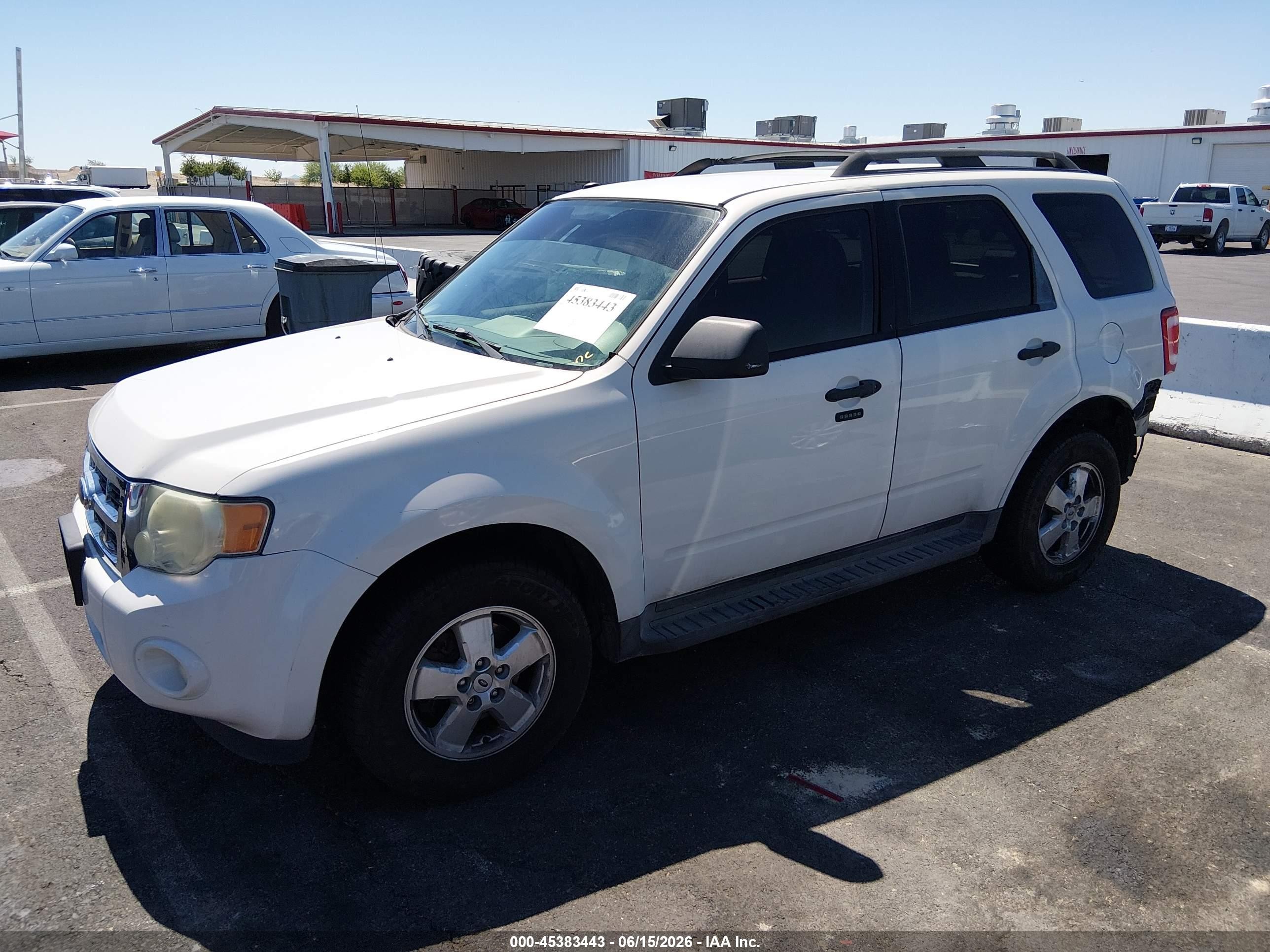 2009 Ford Escape Xlt White vin: 1FMCU03G19KB86221