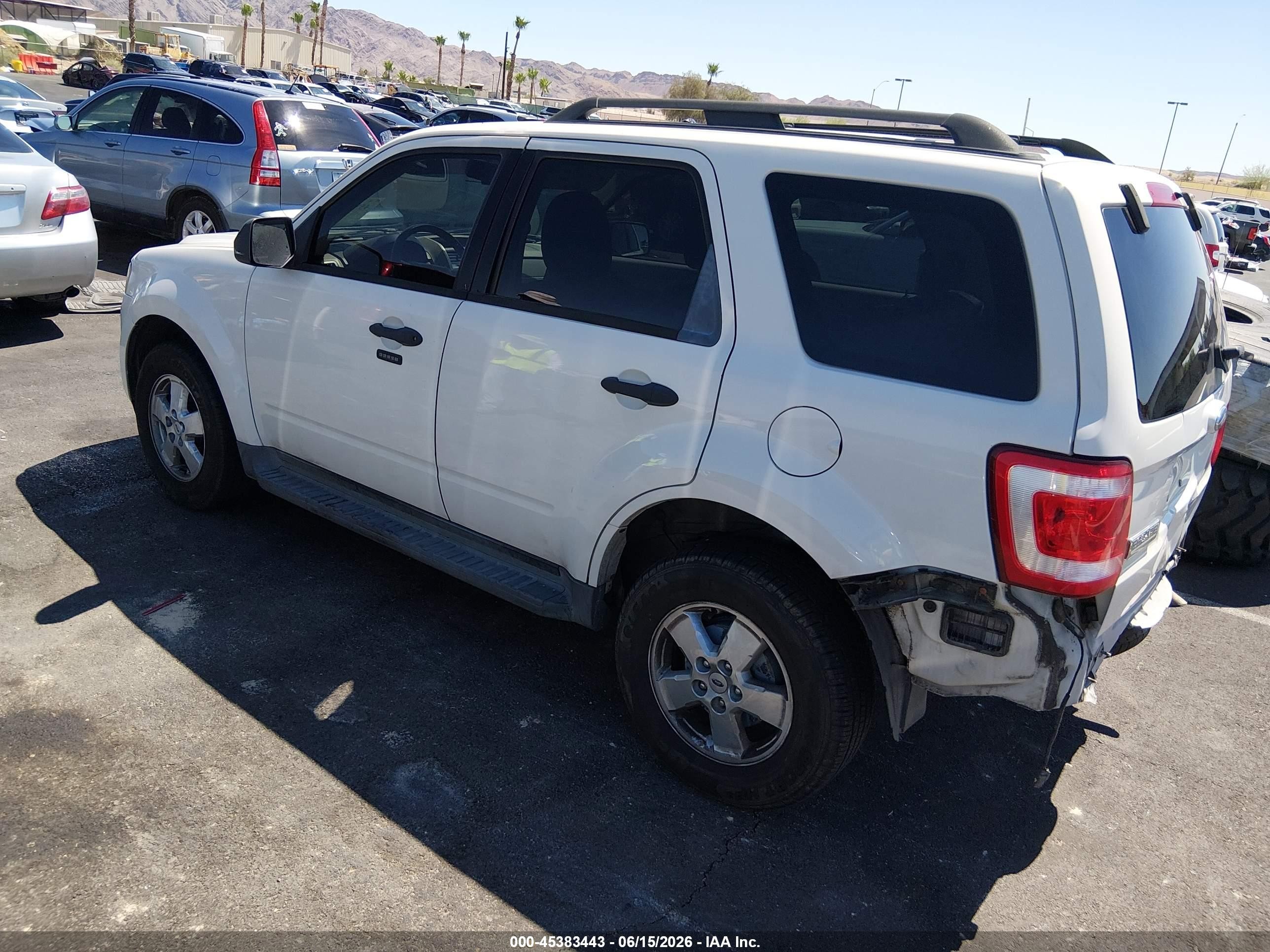 2009 Ford Escape Xlt White vin: 1FMCU03G19KB86221
