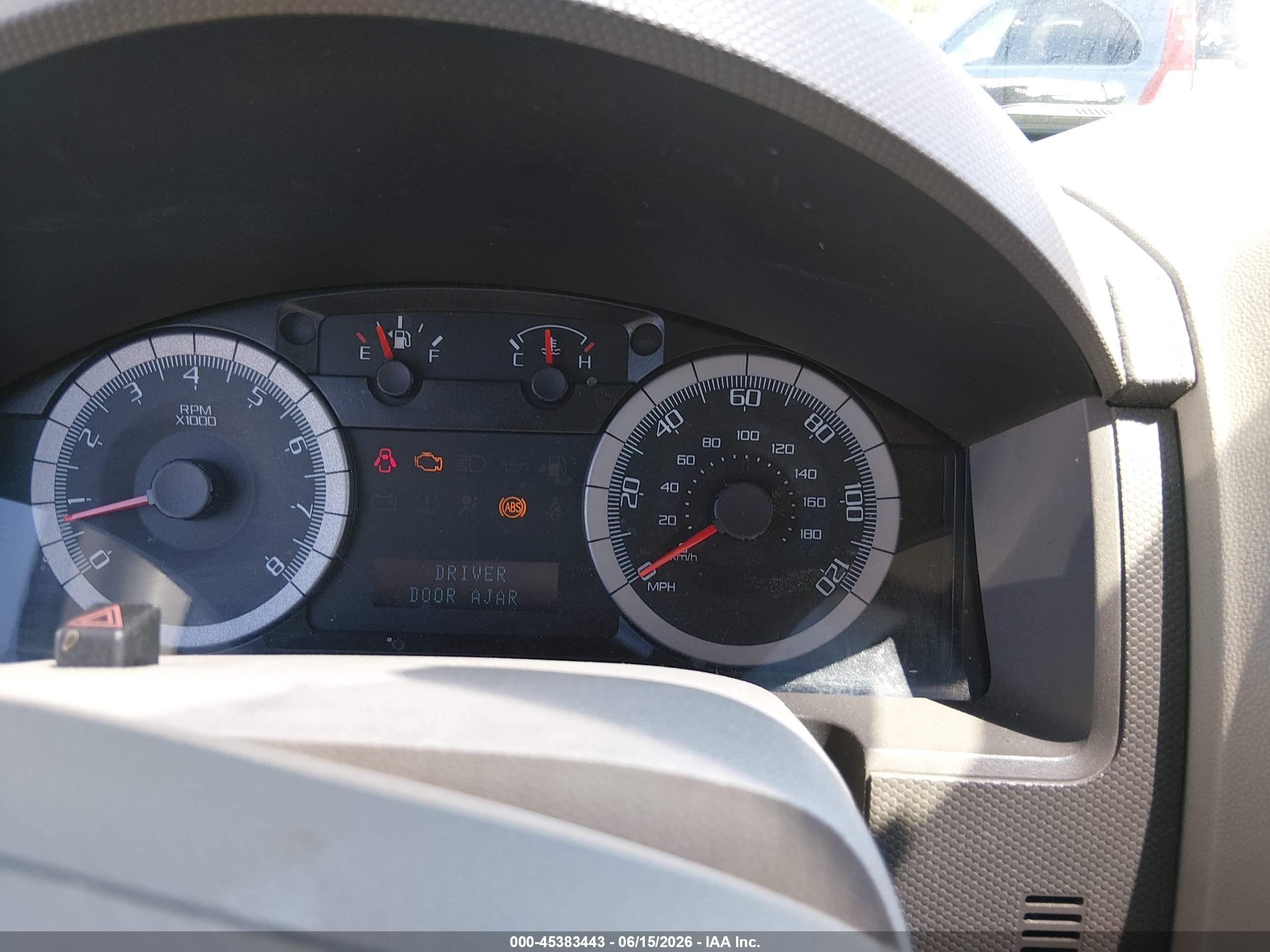 2009 Ford Escape Xlt White vin: 1FMCU03G19KB86221