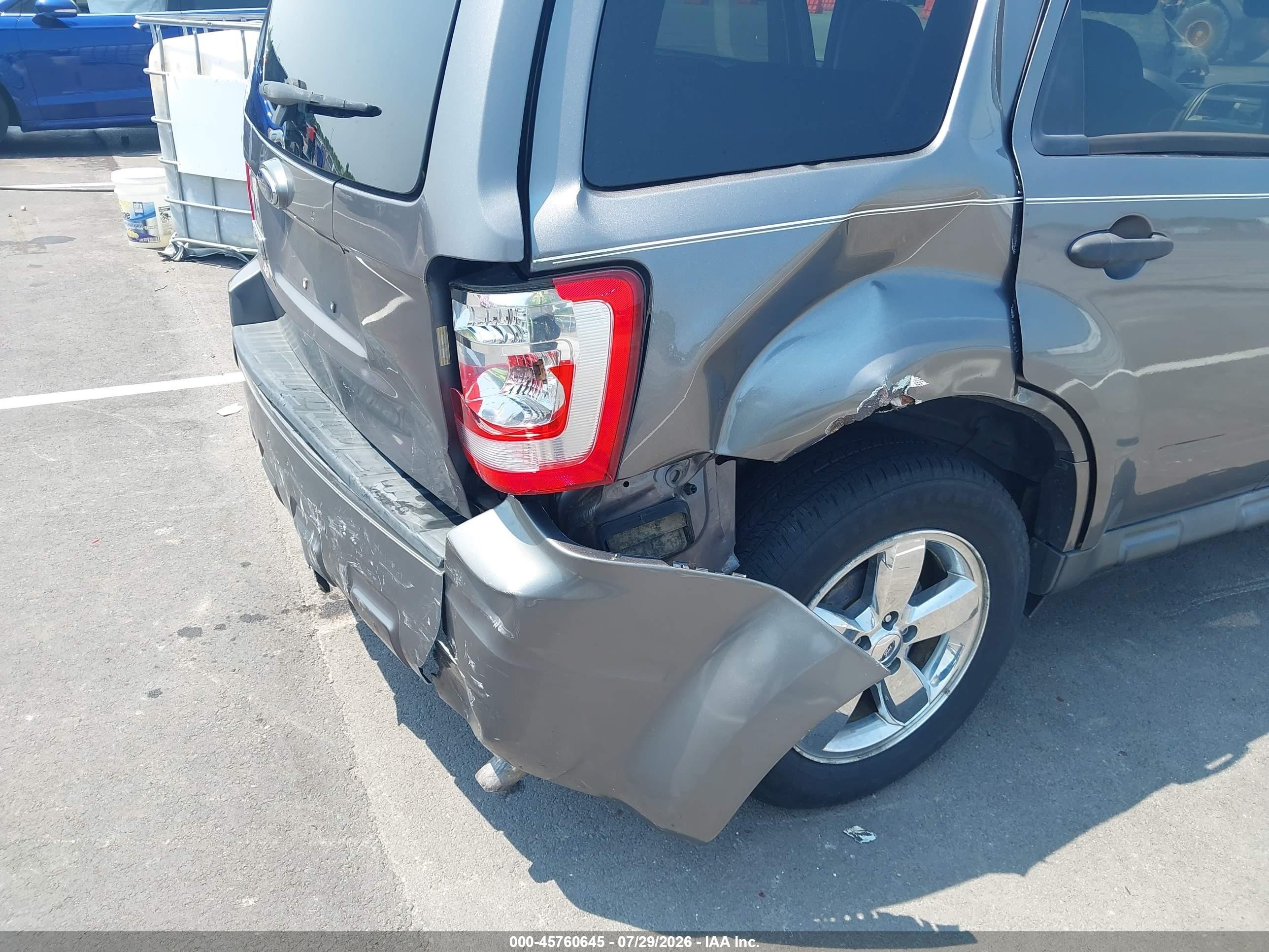2009 Ford Escape Xlt Gray vin: 1FMCU03G19KD00329