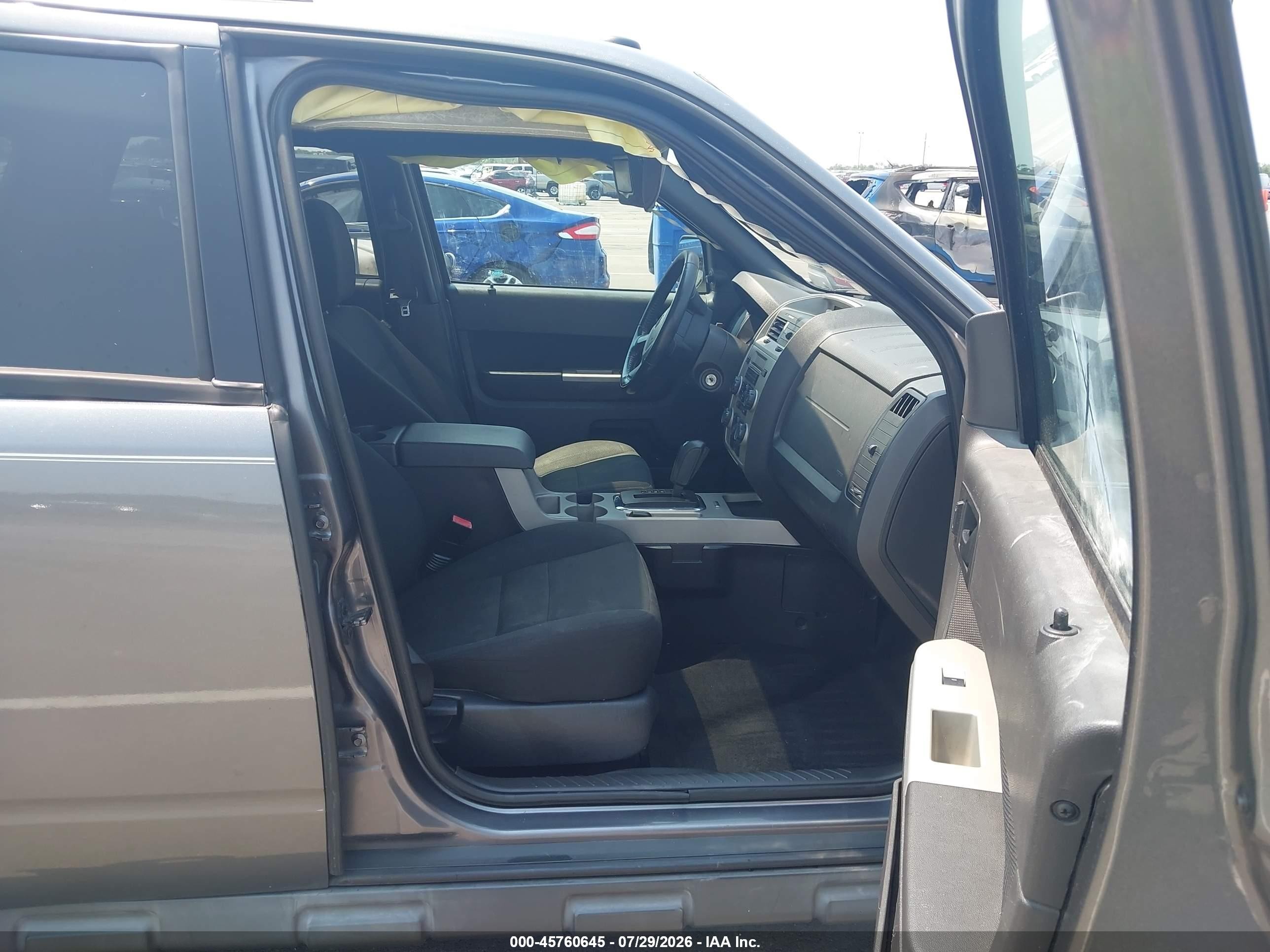 2009 Ford Escape Xlt Gray vin: 1FMCU03G19KD00329