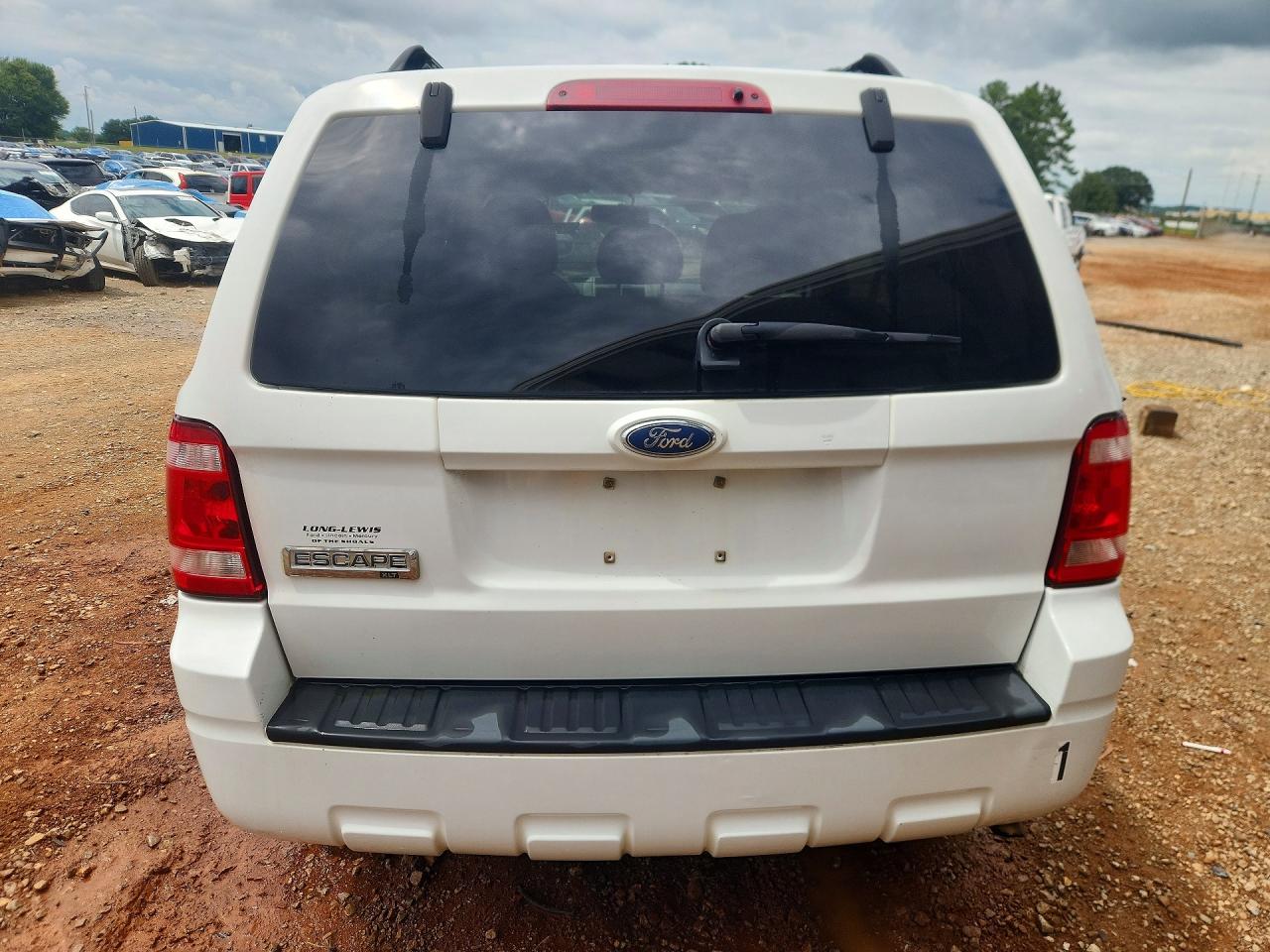 2009 Ford Escape Xlt White vin: 1FMCU03G39KA25269