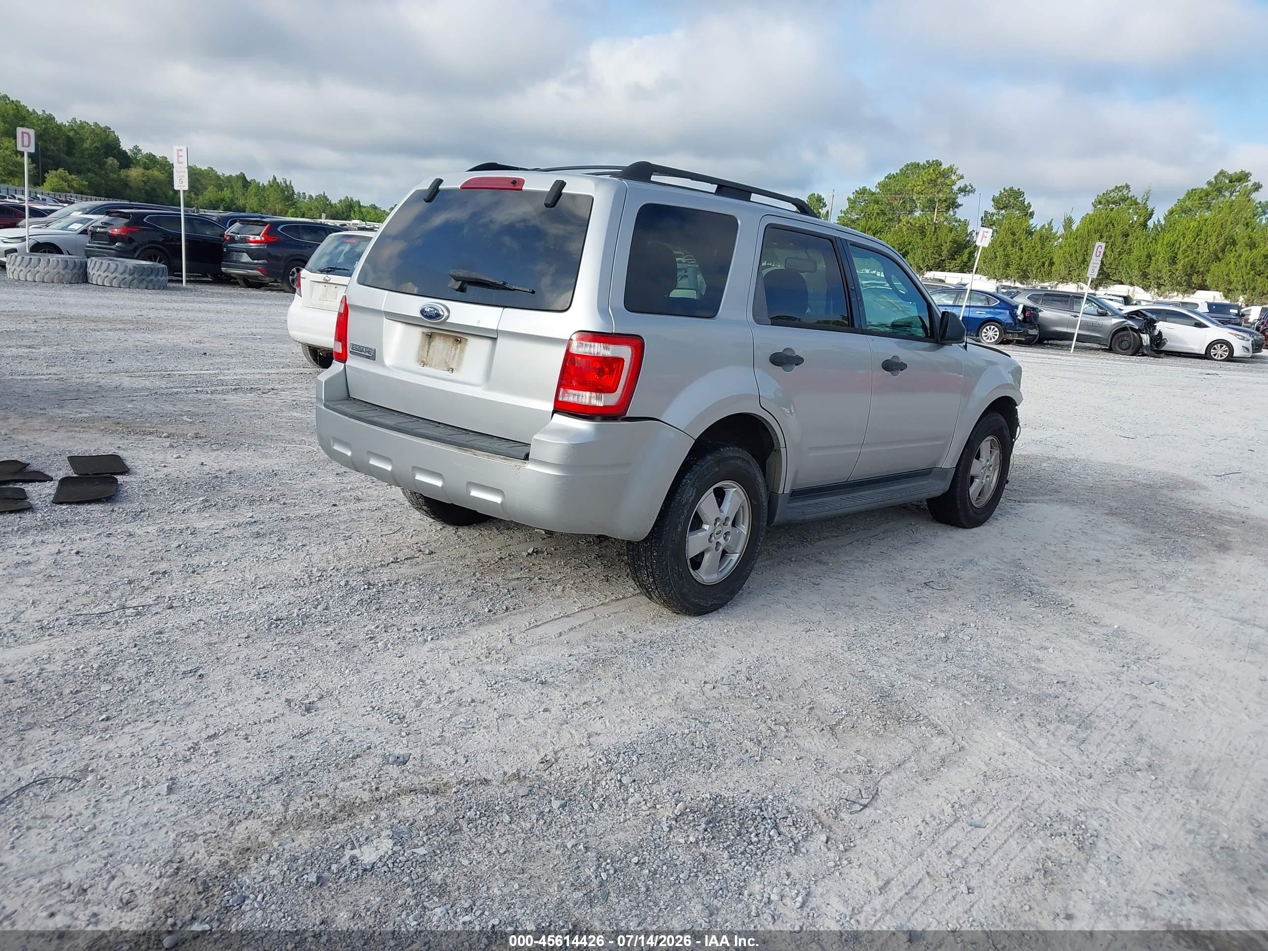2009 Ford Escape Xlt Silver vin: 1FMCU03G39KA80157