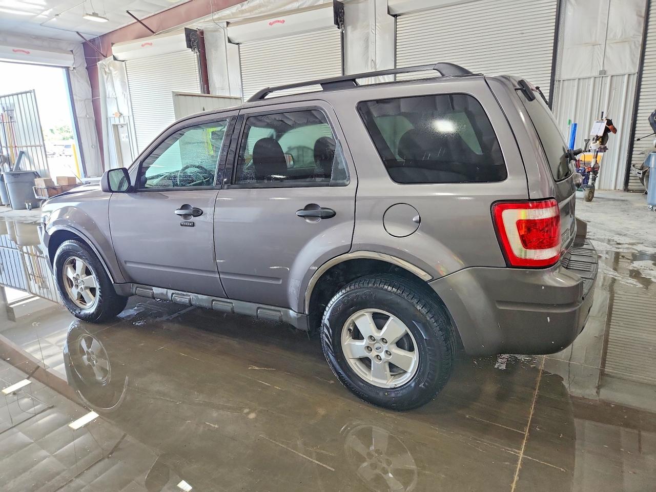 2009 Ford Escape Xlt Gray vin: 1FMCU03G39KB96670