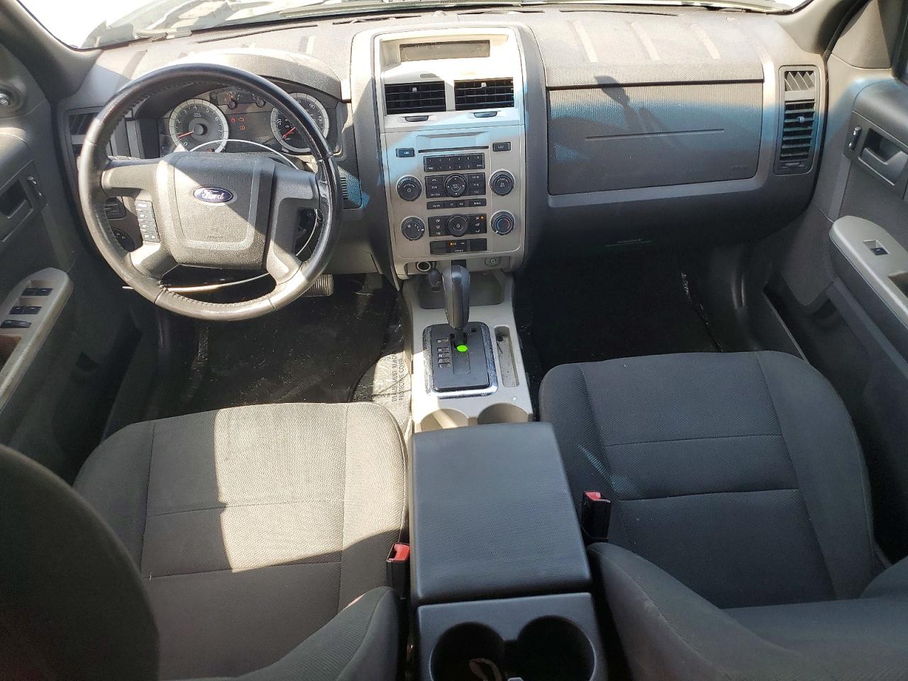 2009 Ford Escape Xlt Silver vin: 1FMCU03G49KA94939