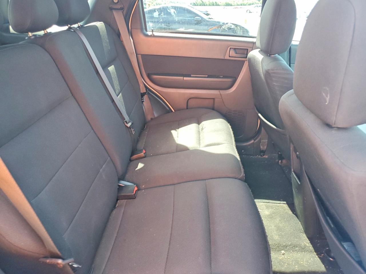 2009 Ford Escape Xlt Silver vin: 1FMCU03G49KA94939