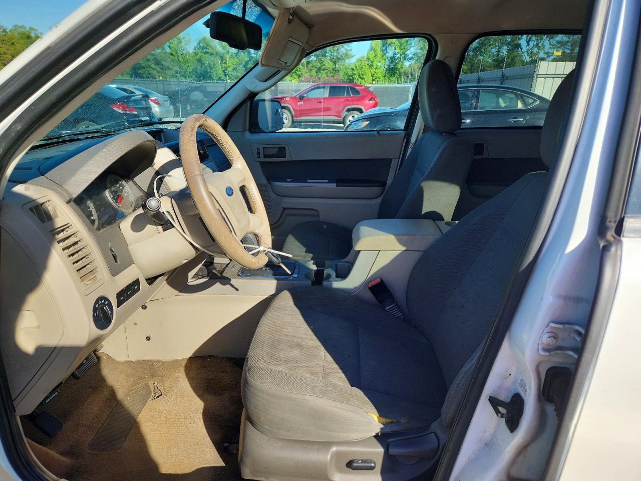 2009 Ford Escape Xlt Белый vin: 1FMCU03G49KC39221
