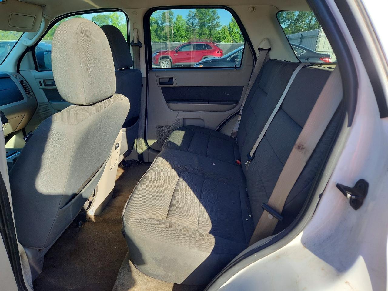 2009 Ford Escape Xlt Белый vin: 1FMCU03G49KC39221