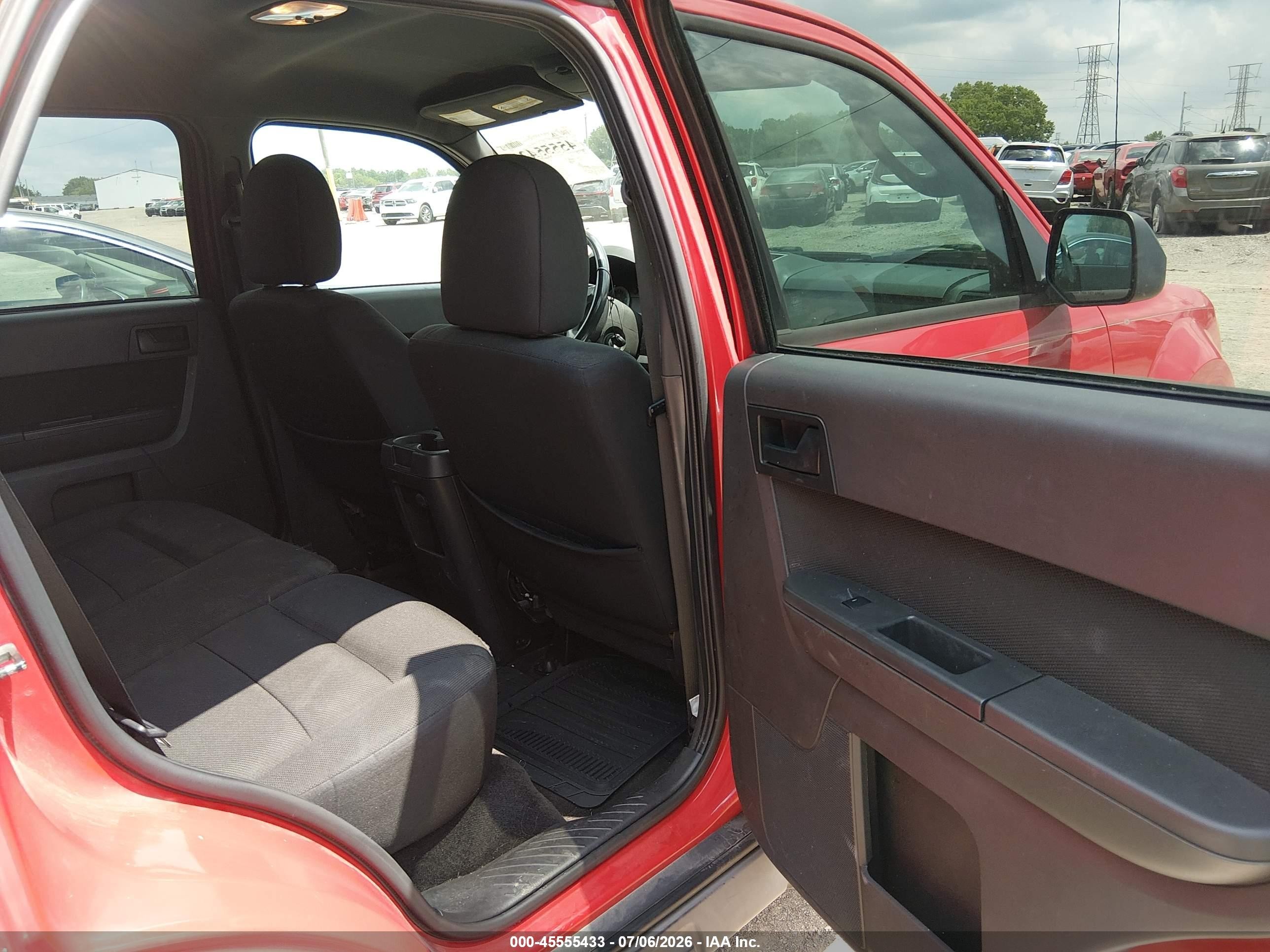 2009 Ford Escape Xlt Red vin: 1FMCU03G59KA66034