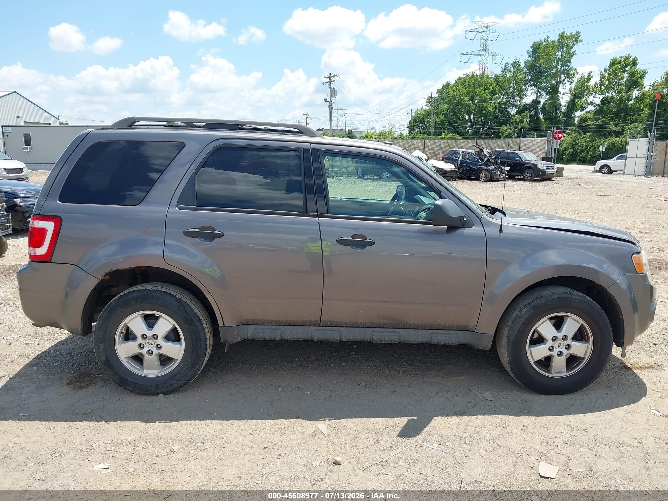 2009 Ford Escape Xlt Gray vin: 1FMCU03G59KC04137