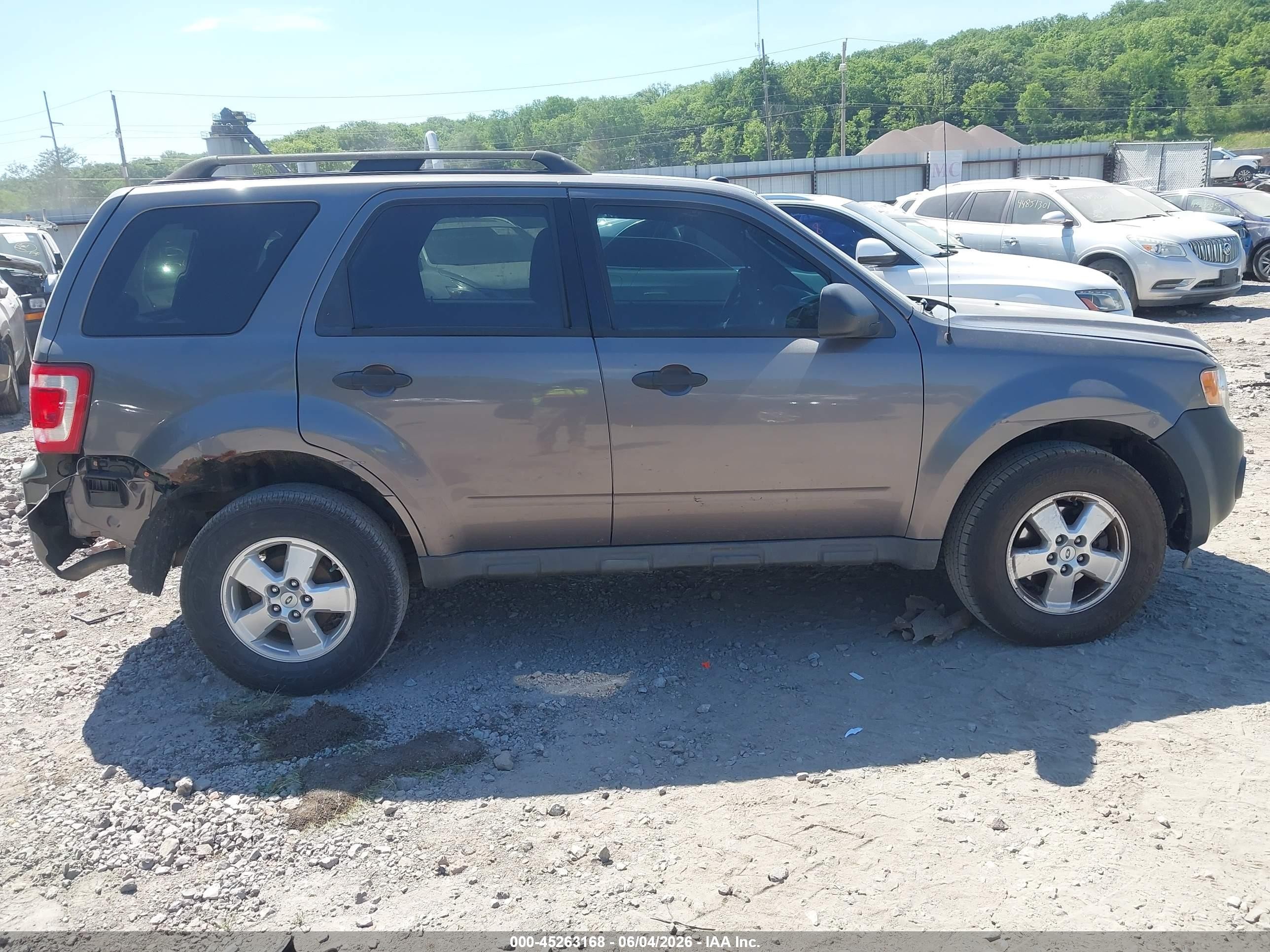 2009 Ford Escape Xlt Gray vin: 1FMCU03G59KC38501