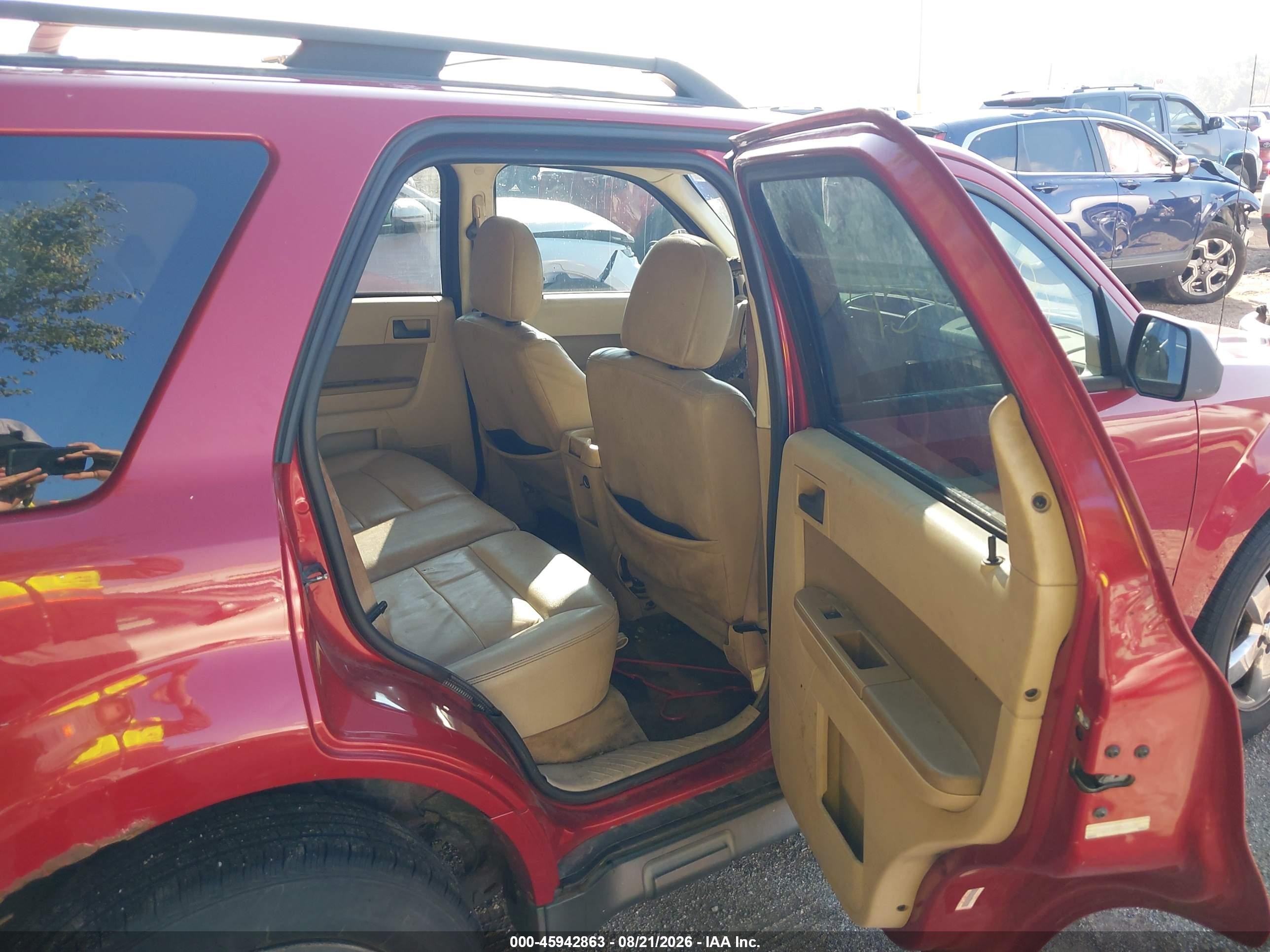 2009 Ford Escape Xlt Red vin: 1FMCU03G59KD06487