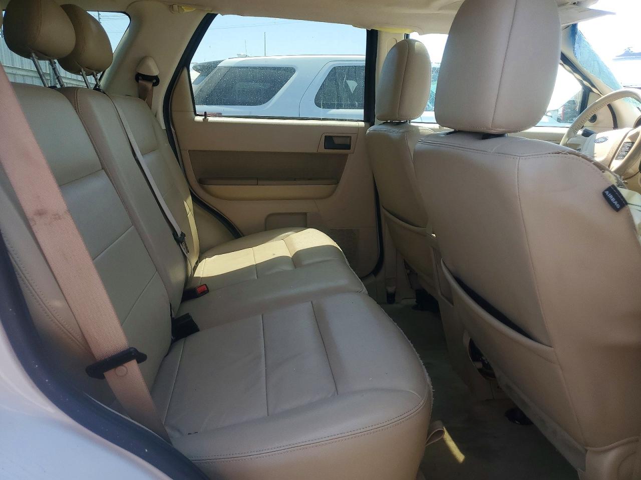 2009 Ford Escape Xlt White vin: 1FMCU03G69KC85391