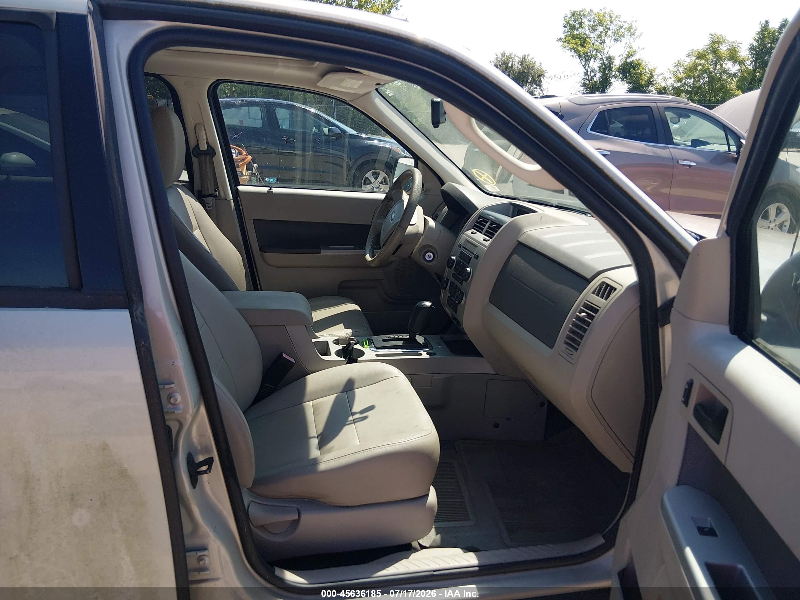 2009 Ford Escape Xlt Beige vin: 1FMCU03G69KC85469