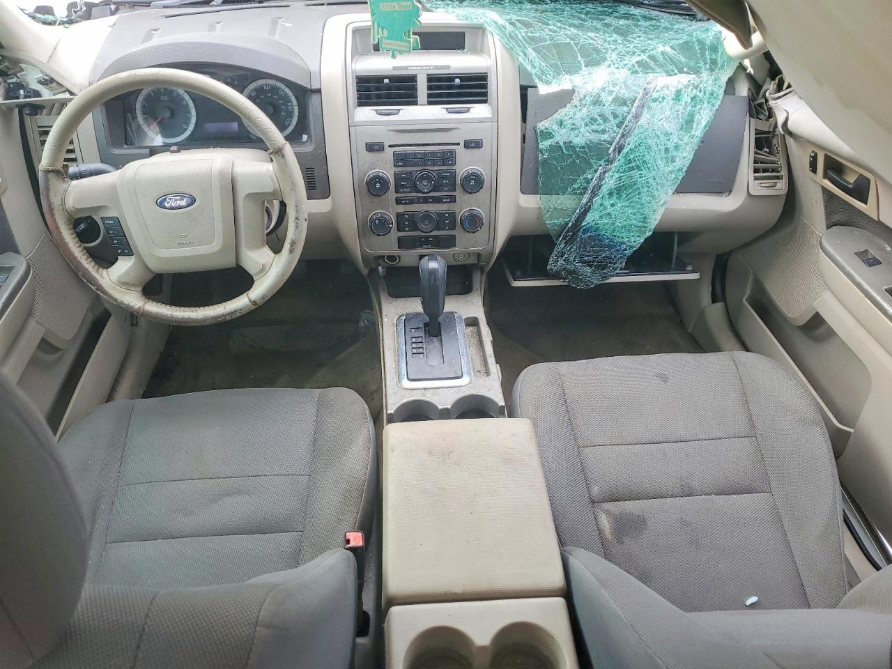 2009 Ford Escape Xlt Серебряный vin: 1FMCU03G79KA12105