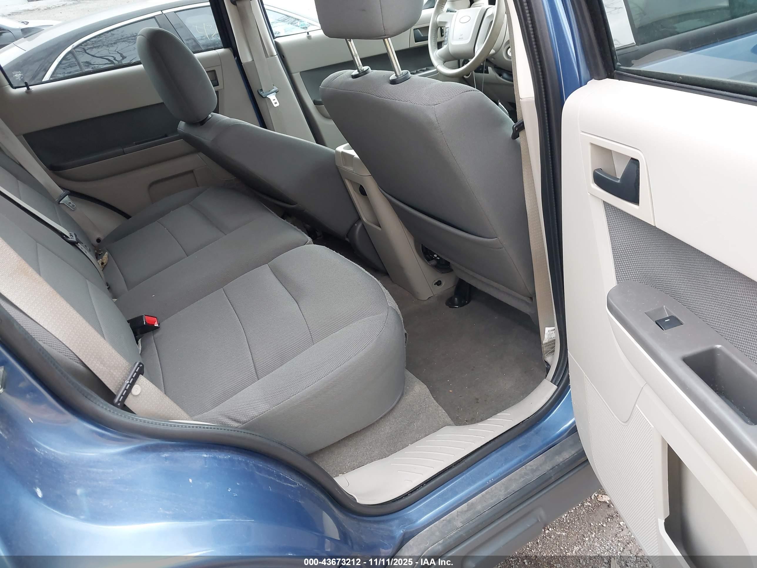 2009 Ford Escape Xlt Blue vin: 1FMCU03G79KA92716