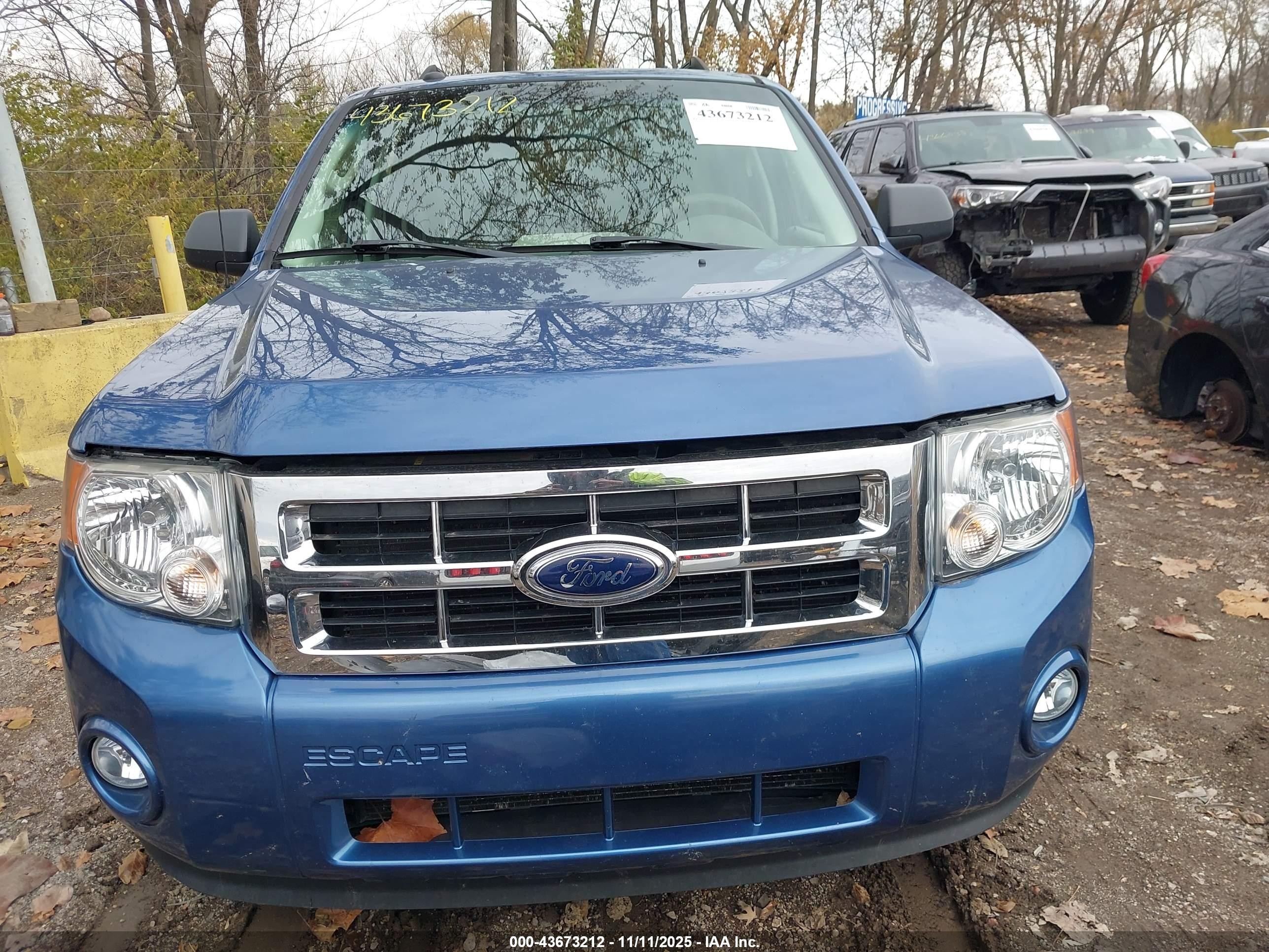 2009 Ford Escape Xlt Blue vin: 1FMCU03G79KA92716