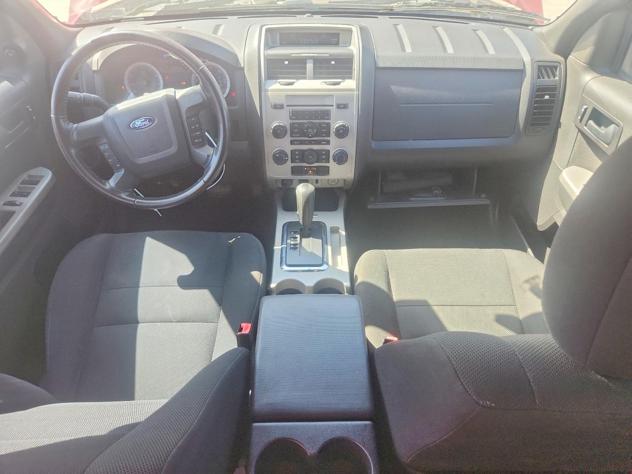 2009 Ford Escape Xlt Red vin: 1FMCU03G79KB64613
