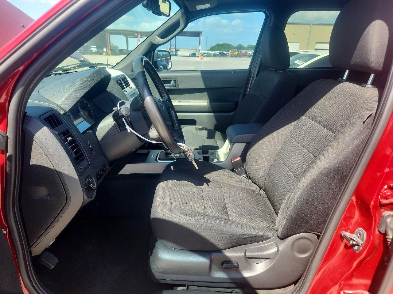 2009 Ford Escape Xlt Red vin: 1FMCU03G79KB64613