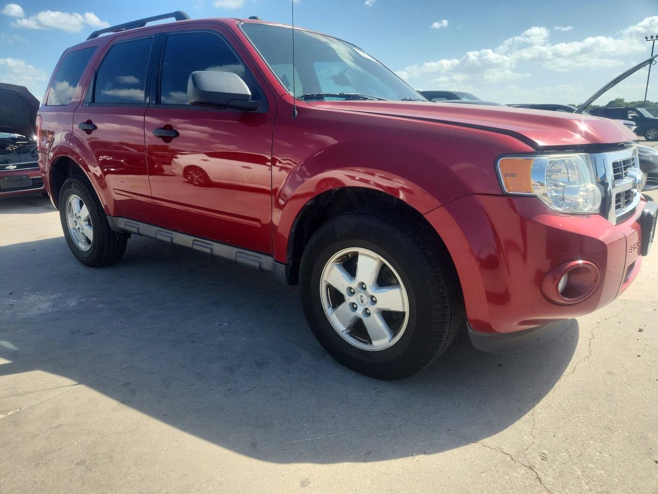 2009 Ford Escape Xlt Red vin: 1FMCU03G79KB64613