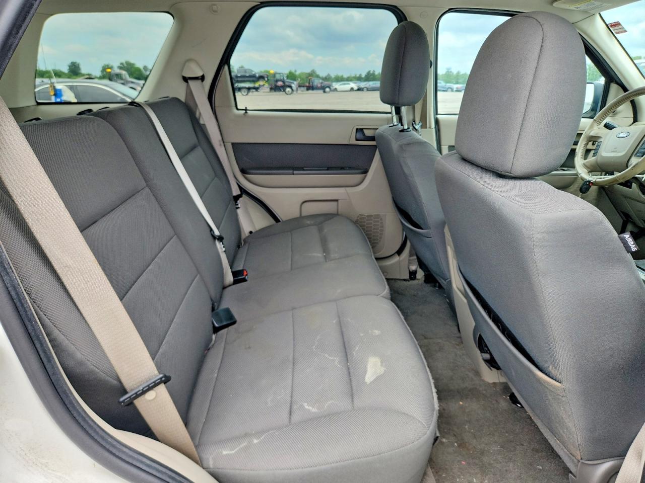 2009 Ford Escape Xlt White vin: 1FMCU03G79KC34692