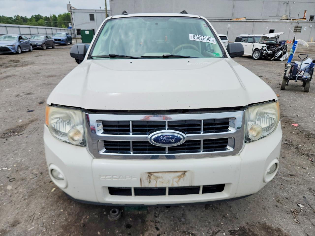 2009 Ford Escape Xlt White vin: 1FMCU03G79KC34692
