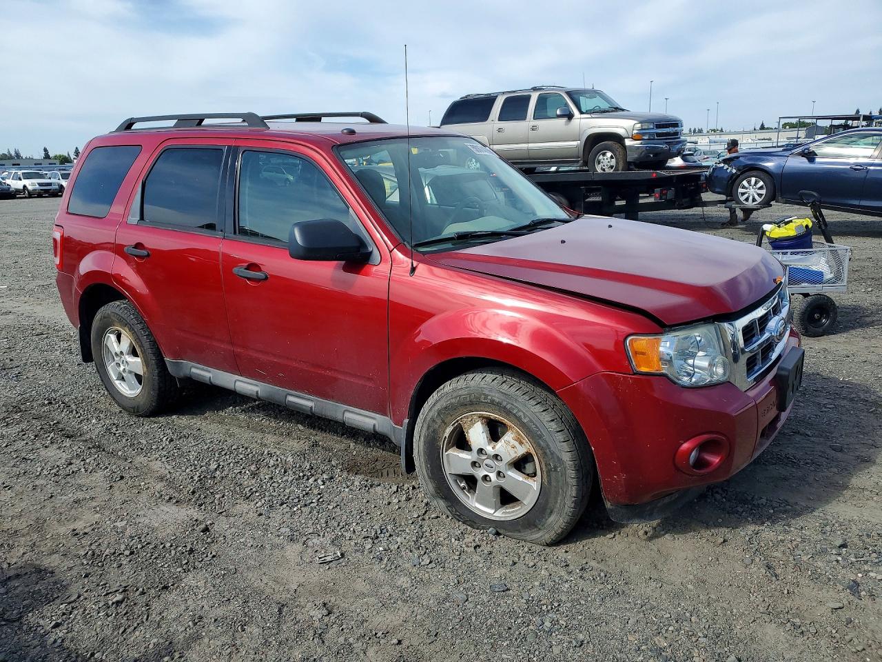 2009 Ford Escape Xlt Burgundy vin: 1FMCU03G99KA26894