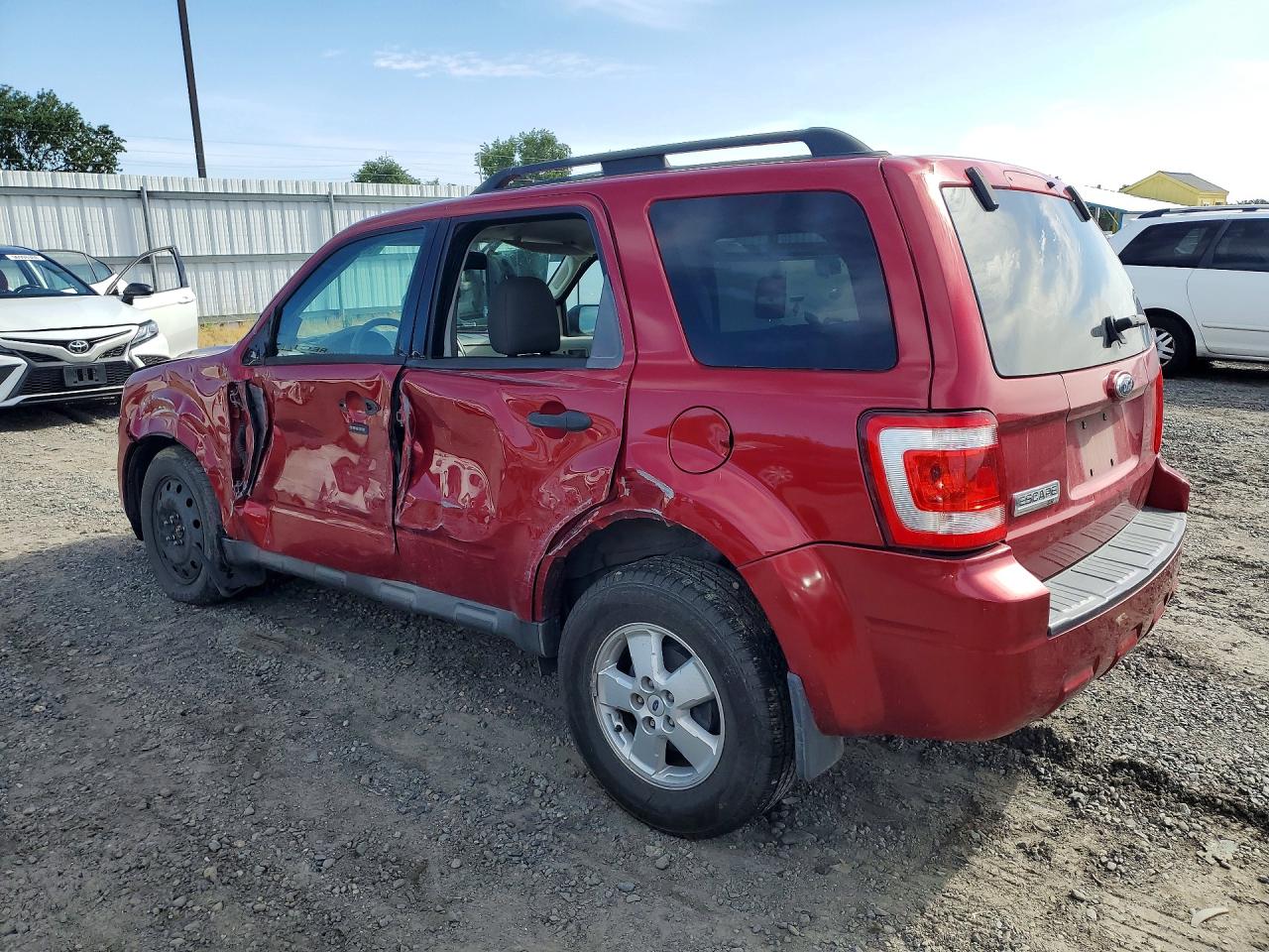 2009 Ford Escape Xlt Burgundy vin: 1FMCU03G99KA26894