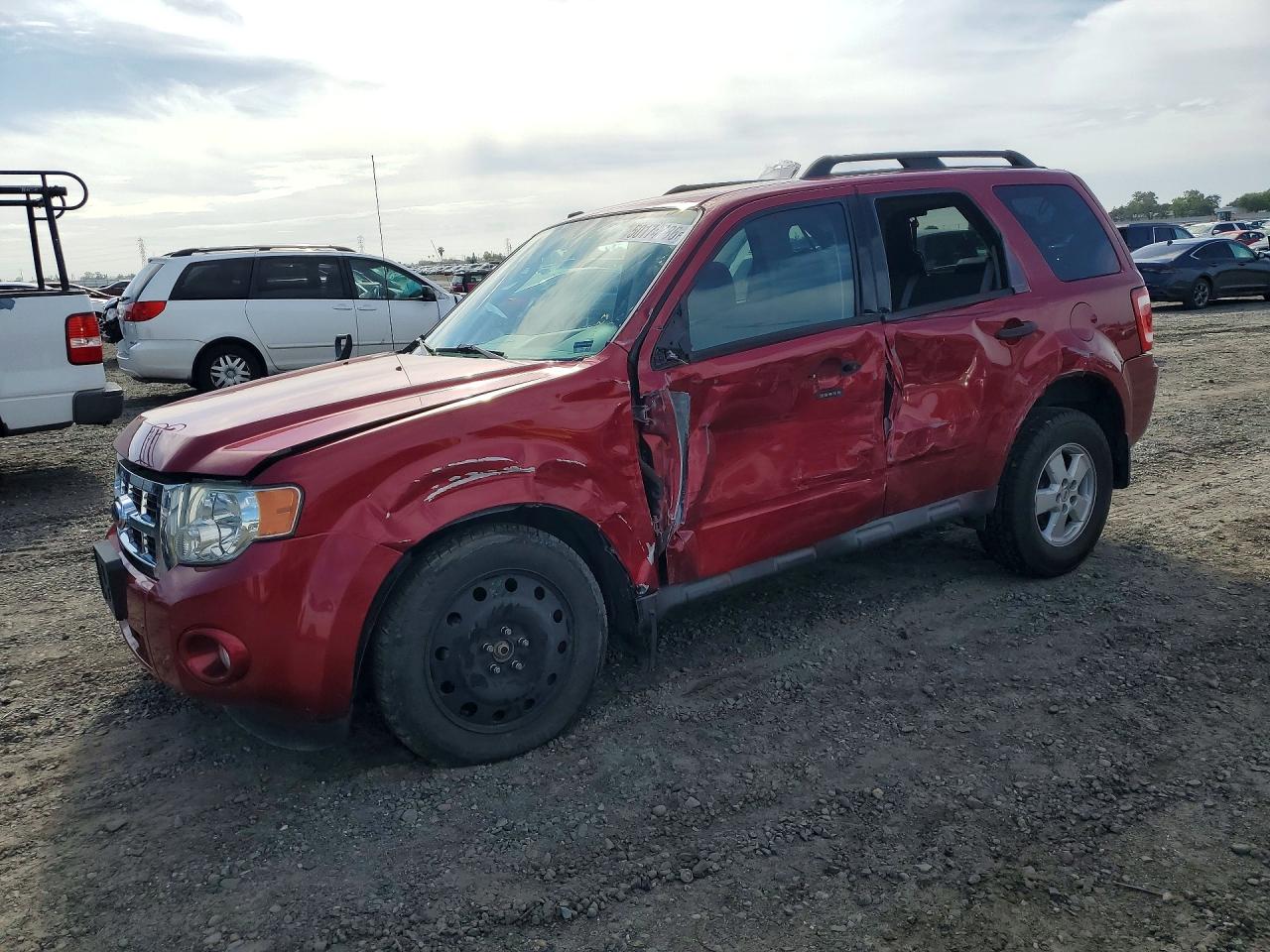 2009 Ford Escape Xlt Burgundy vin: 1FMCU03G99KA26894