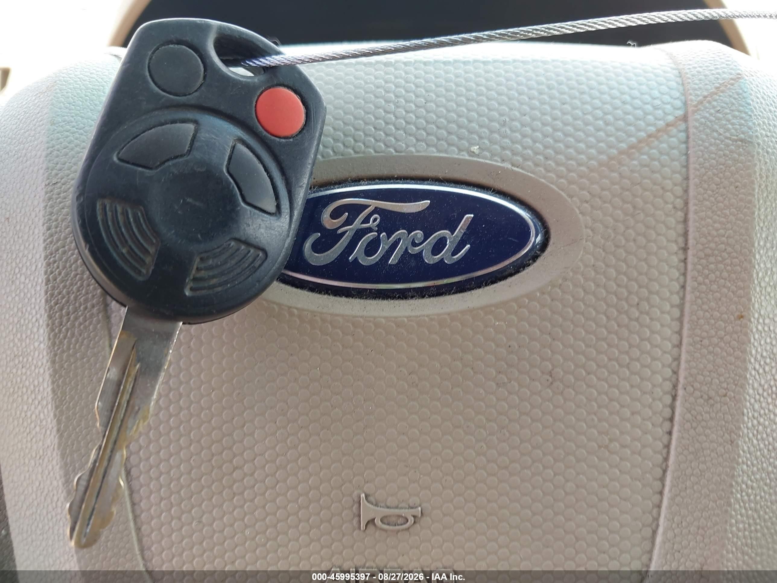 2009 Ford Escape Xlt Gray vin: 1FMCU03G99KB70123