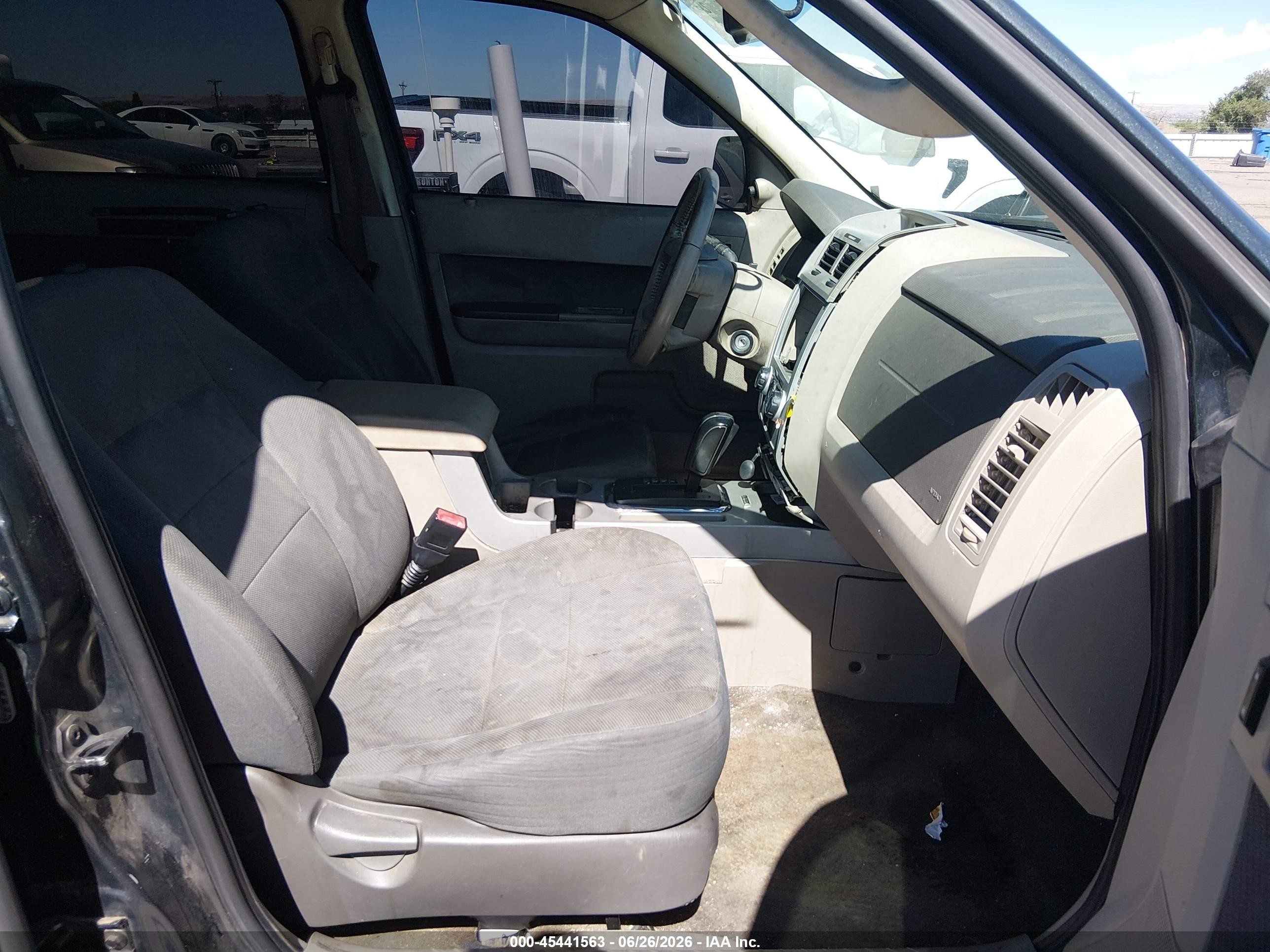 2009 Ford Escape Xlt Gray vin: 1FMCU03GX9KA38102