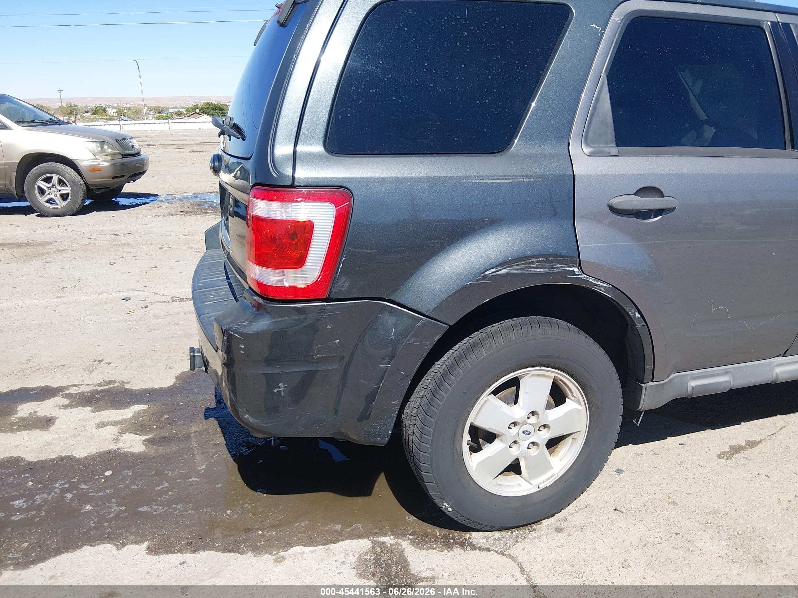 2009 Ford Escape Xlt Gray vin: 1FMCU03GX9KA38102