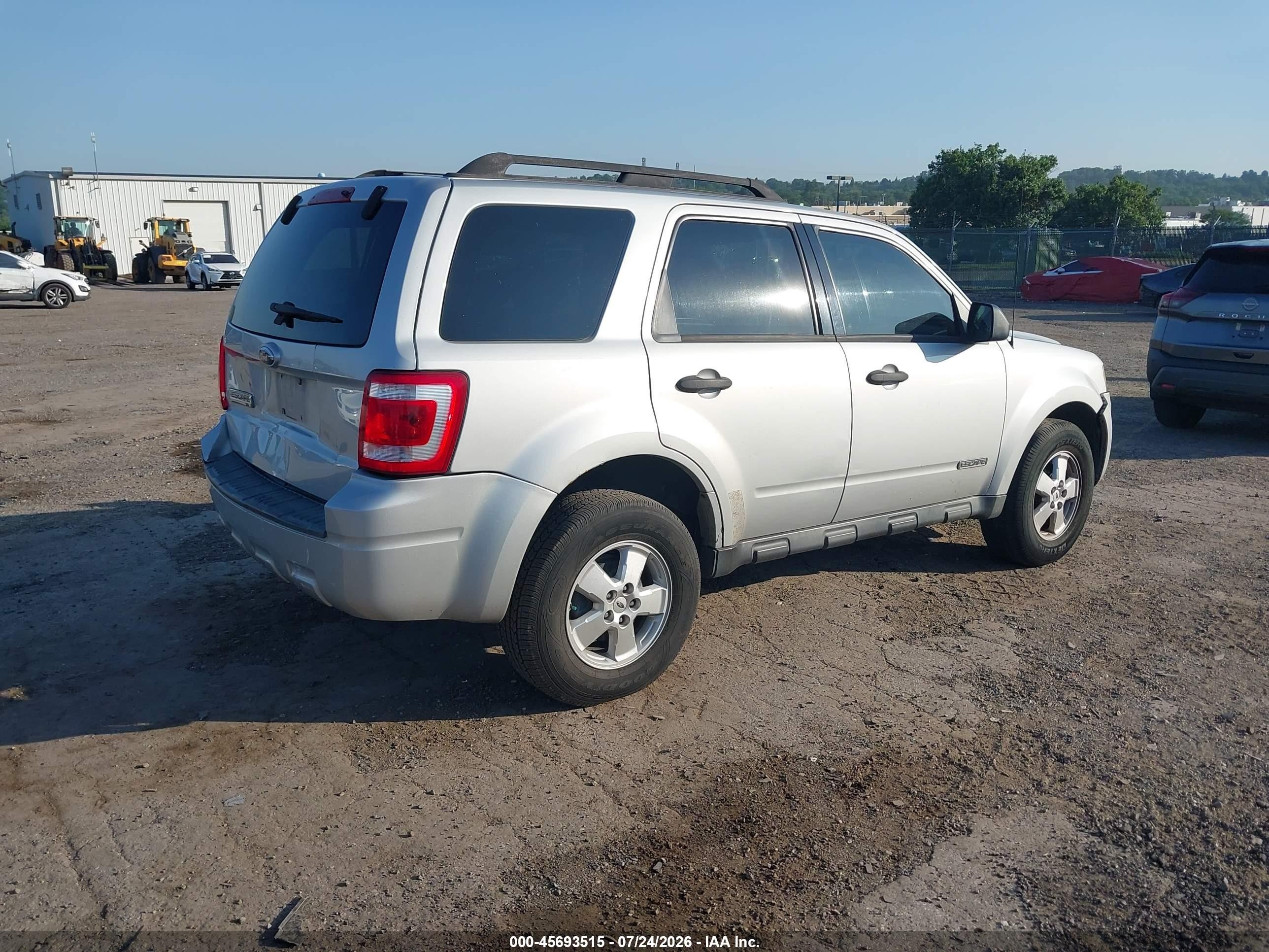 2008 Ford Escape Xlt Silver vin: 1FMCU03Z08KE65868