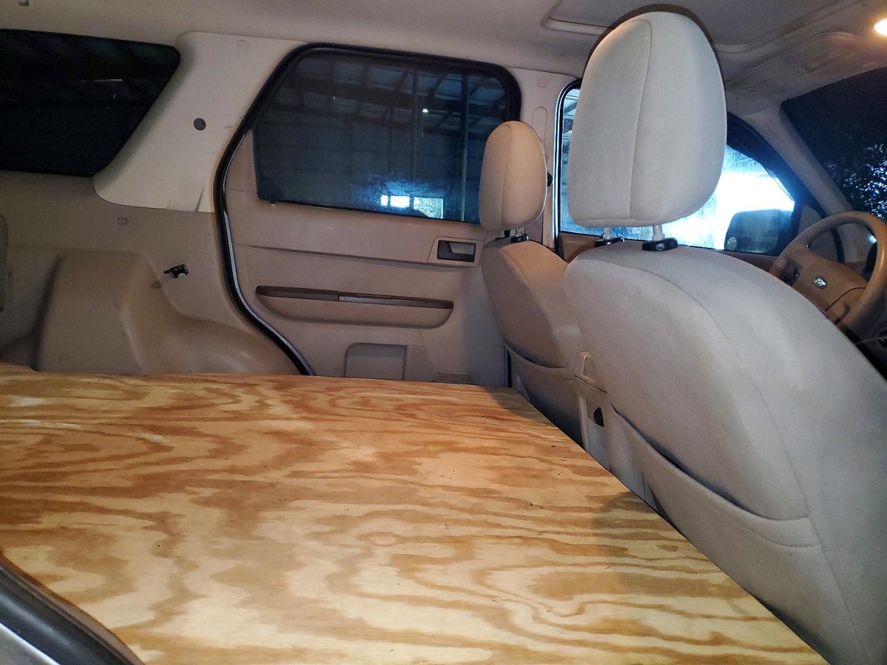 2008 Ford Escape Xlt Серый vin: 1FMCU03Z18KE00981