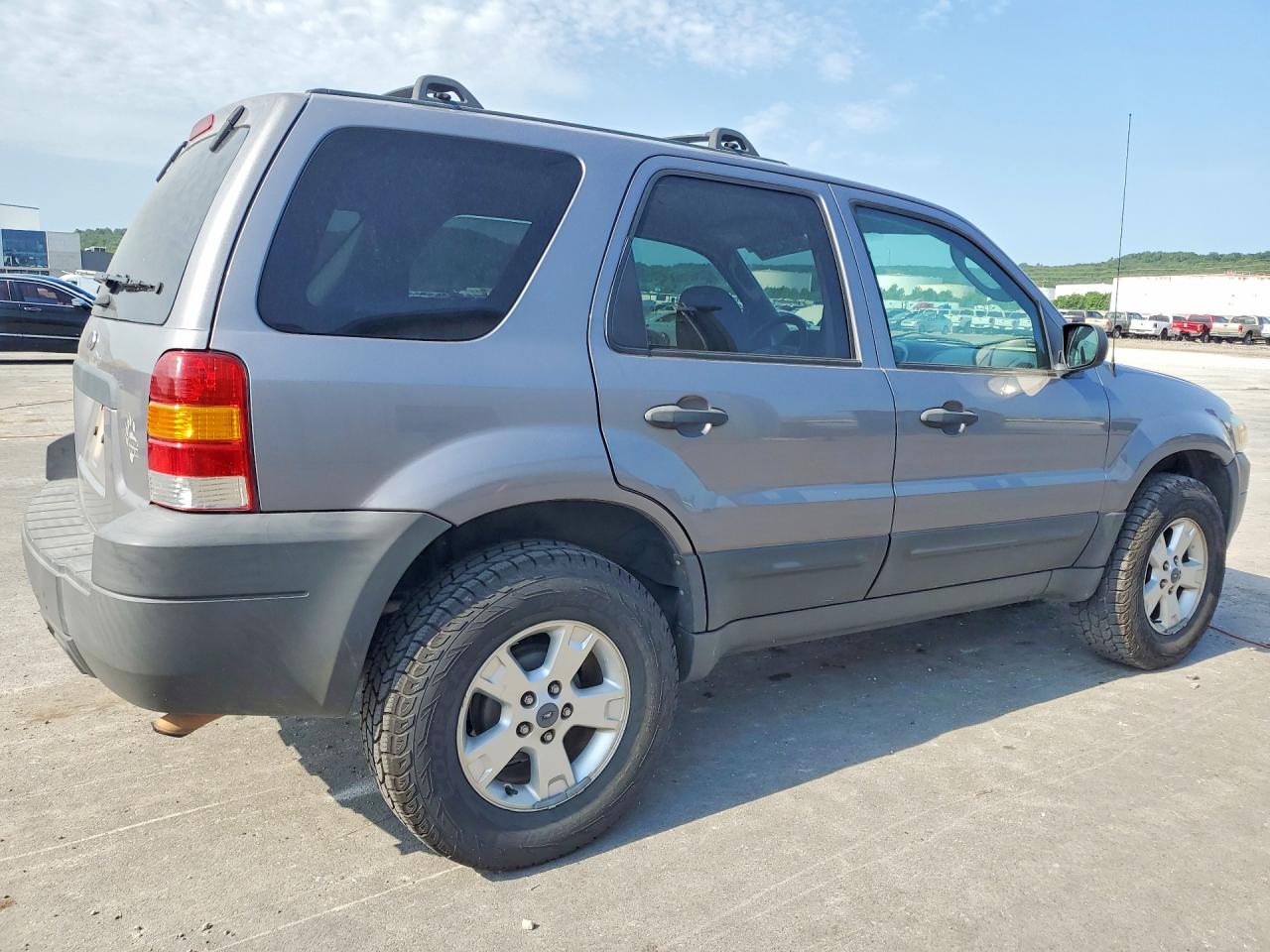 2007 Ford Escape Xlt Gray vin: 1FMCU03Z37KA29210