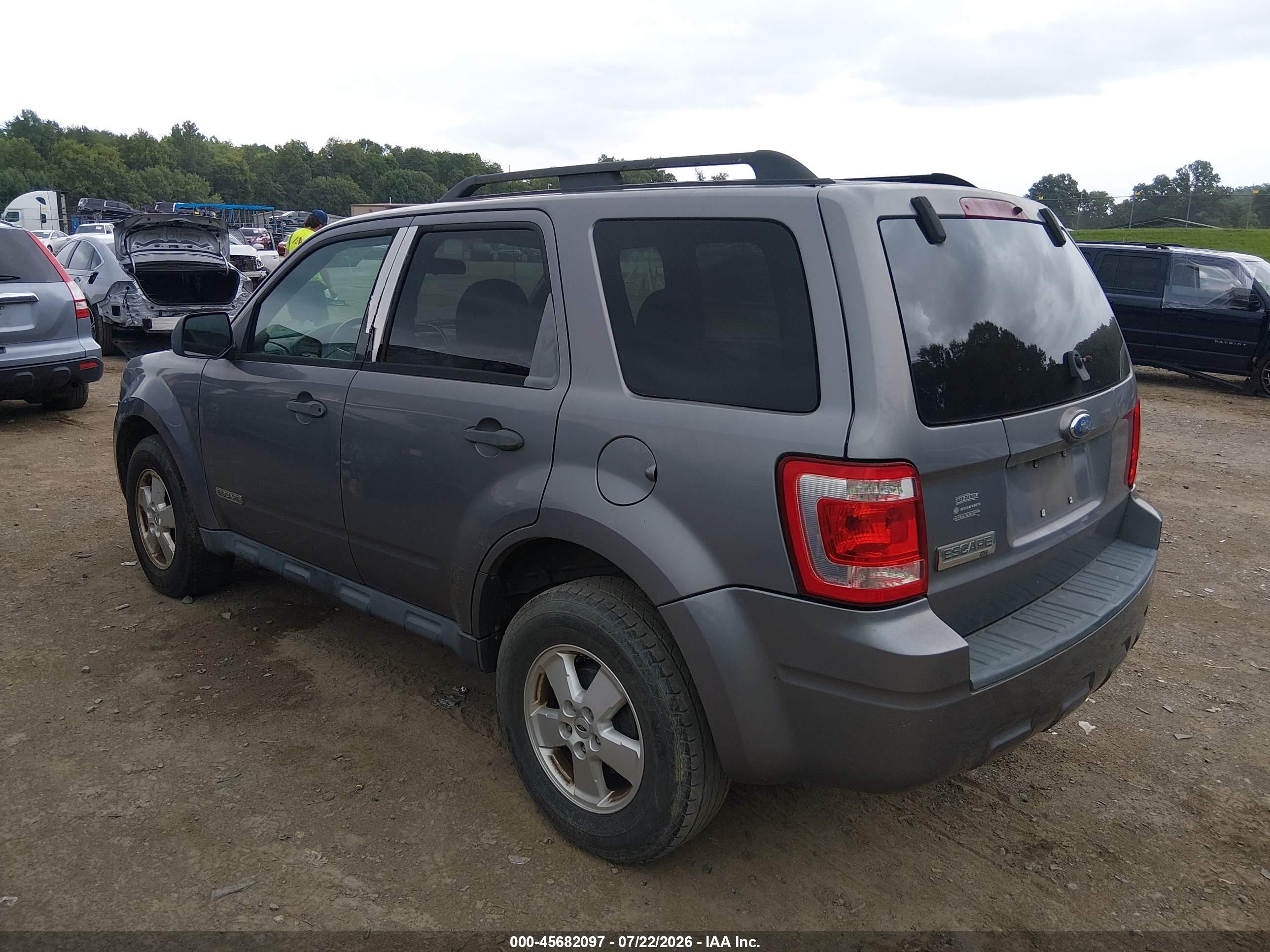 2008 Ford Escape Xlt Серебряный vin: 1FMCU03Z38KA09976