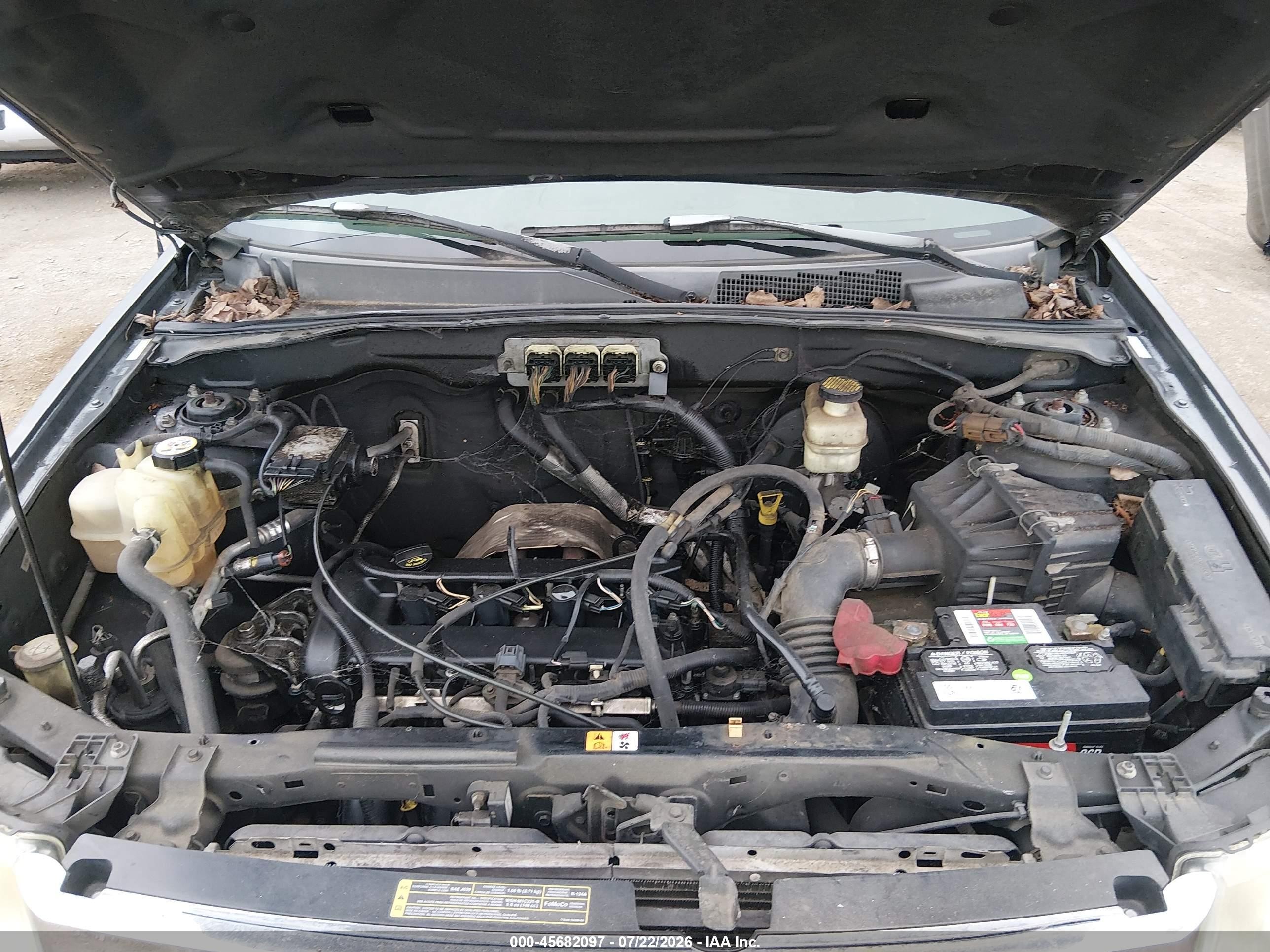 2008 Ford Escape Xlt Серебряный vin: 1FMCU03Z38KA09976