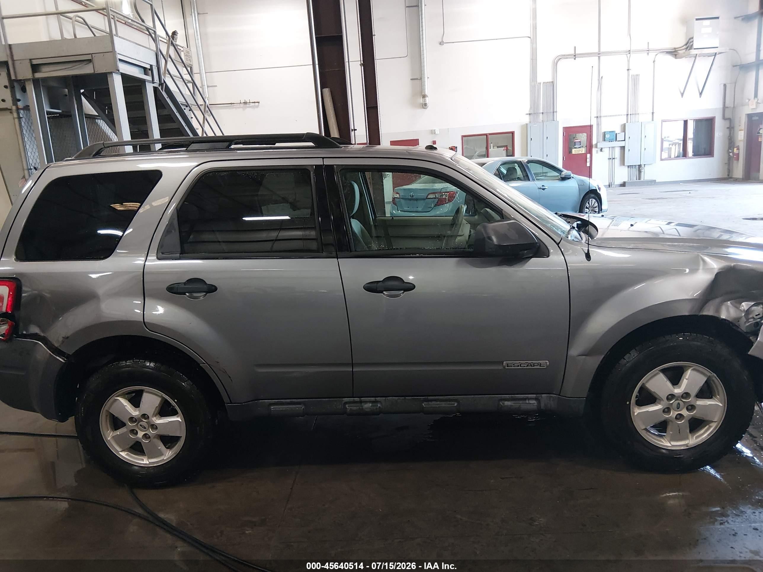 2008 Ford Escape Xlt Silver vin: 1FMCU03Z58KE48371