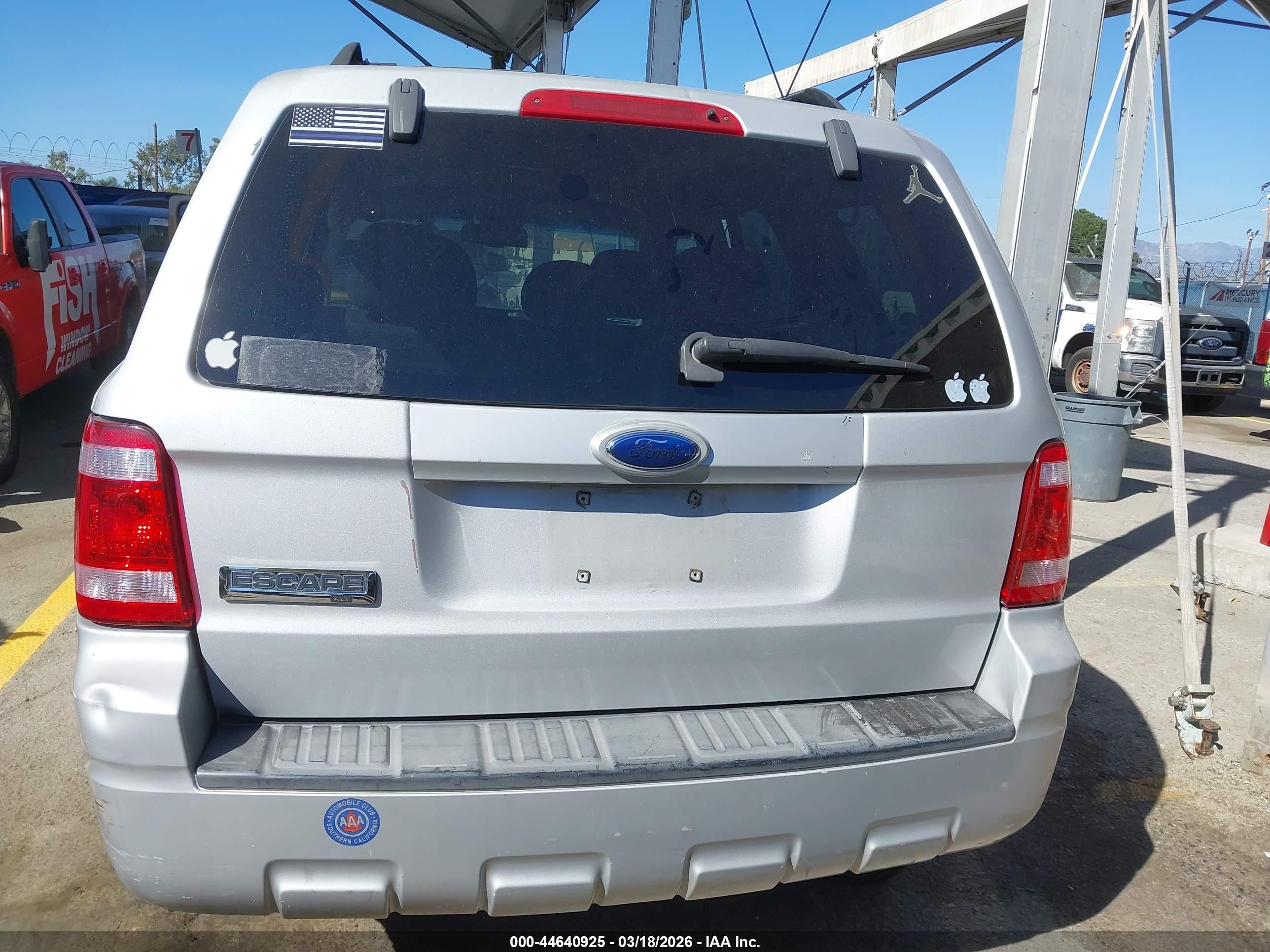 2008 Ford Escape Xlt Gray vin: 1FMCU03Z68KB52372