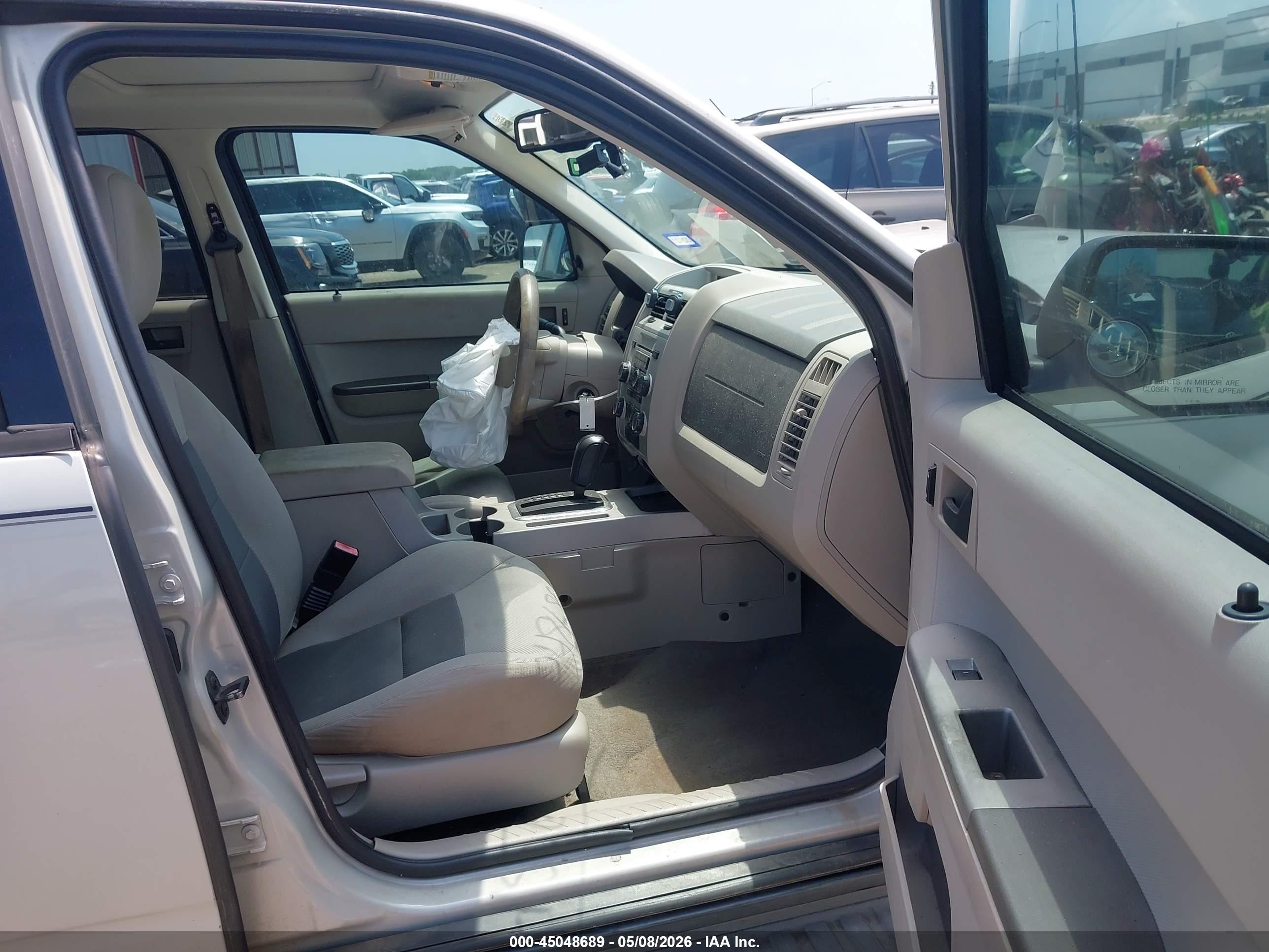 2008 Ford Escape Xlt Серебряный vin: 1FMCU03Z68KD15361