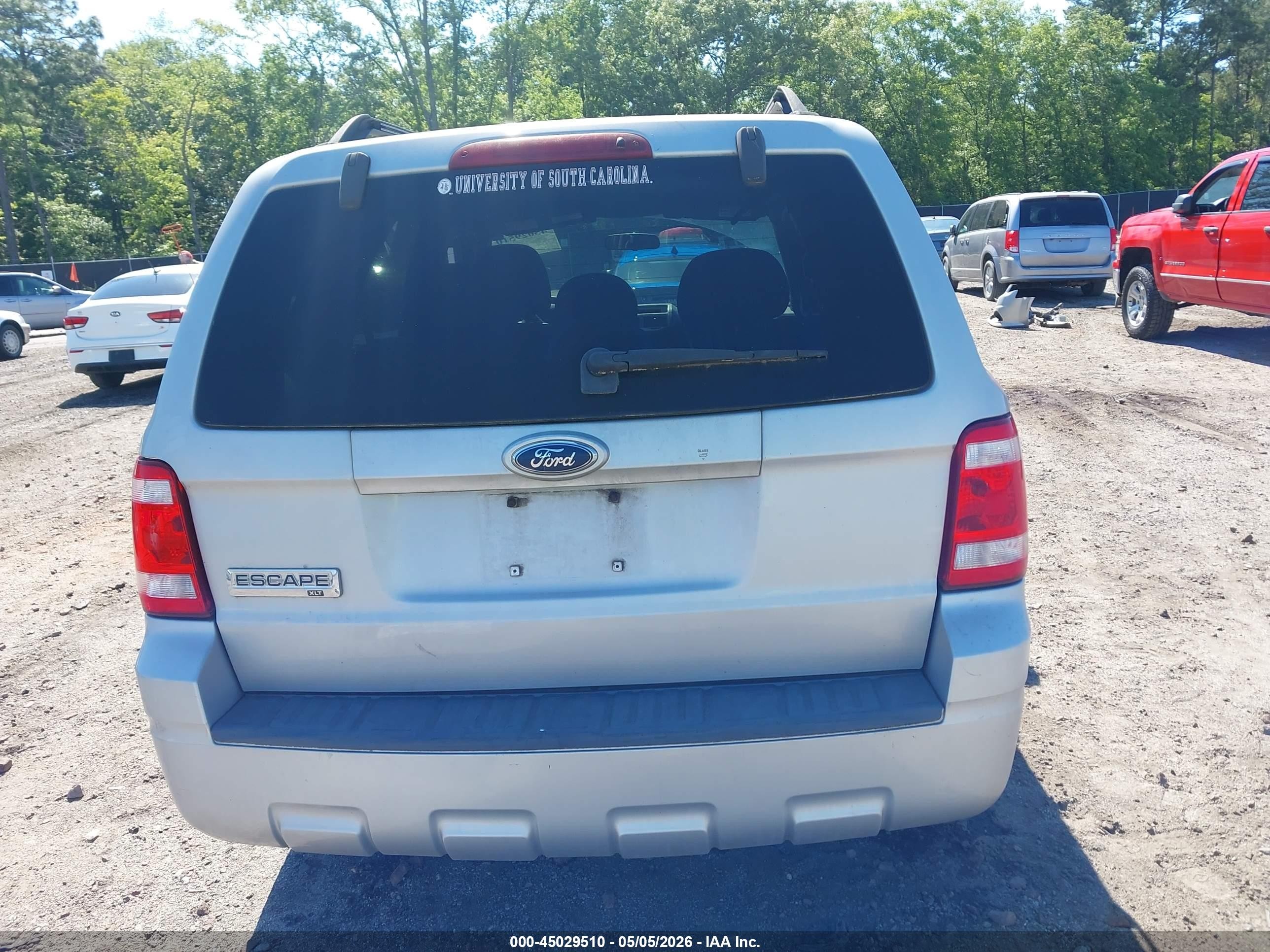 2008 Ford Escape Xlt Серебряный vin: 1FMCU03Z68KD29843