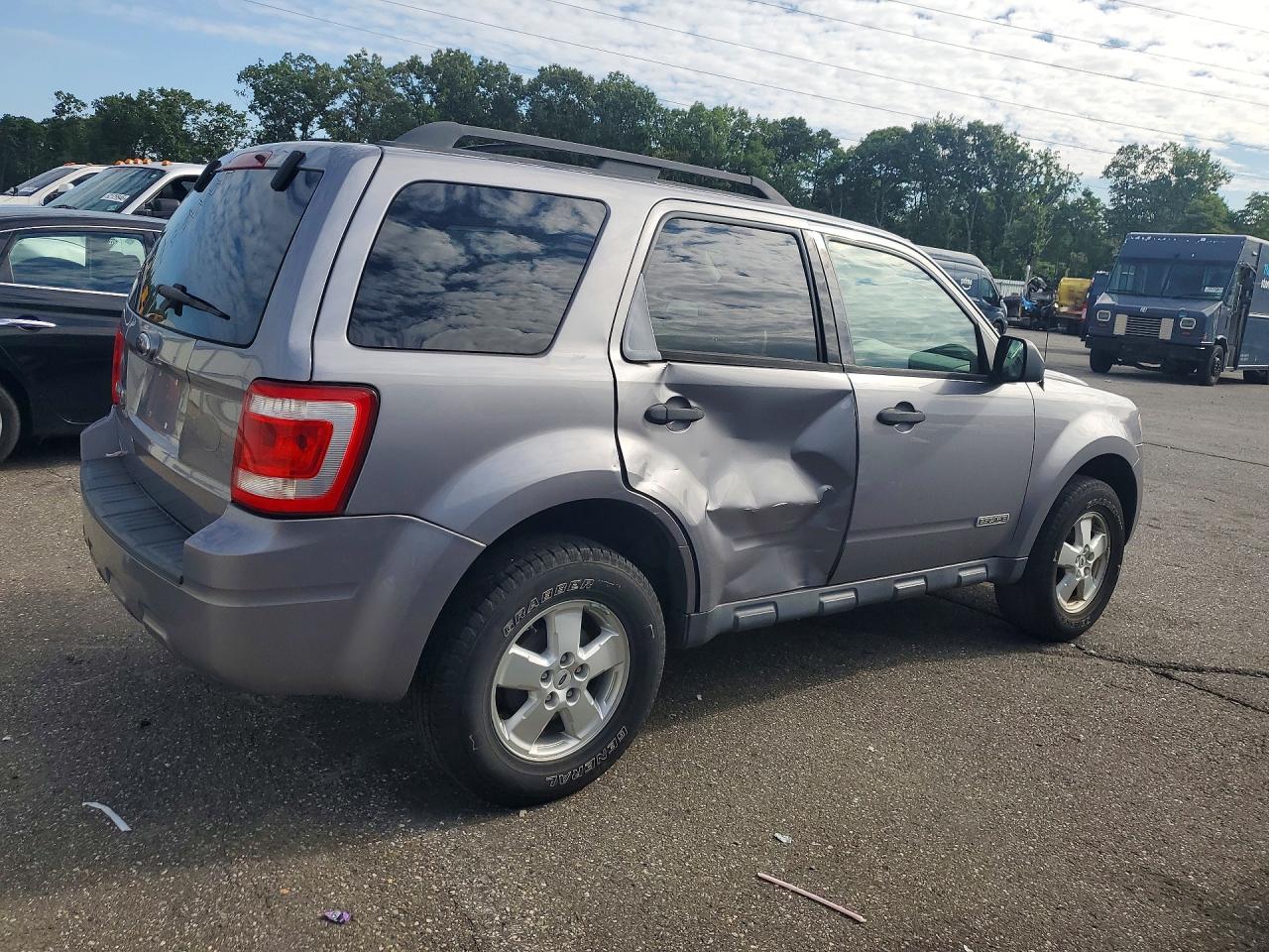 2008 Ford Escape Xlt Silver vin: 1FMCU03Z68KD91890