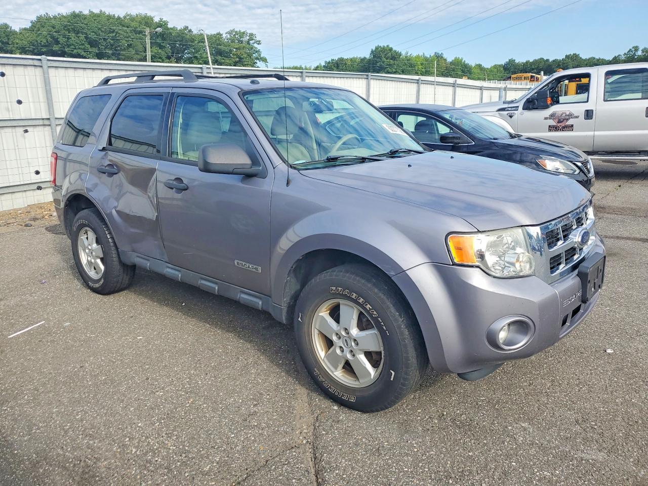 2008 Ford Escape Xlt Silver vin: 1FMCU03Z68KD91890
