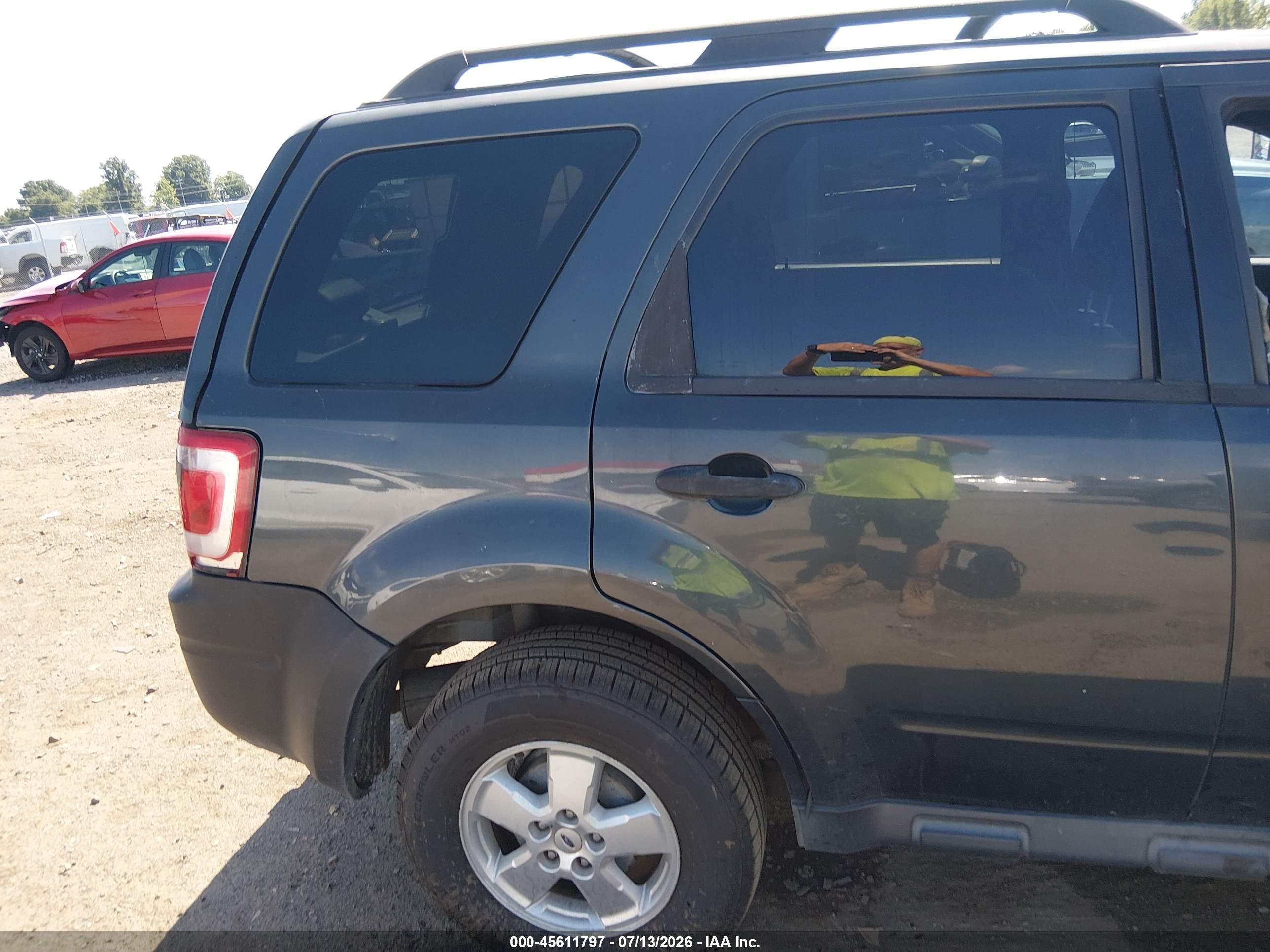 2008 Ford Escape Xlt Gray vin: 1FMCU03Z78KD15000