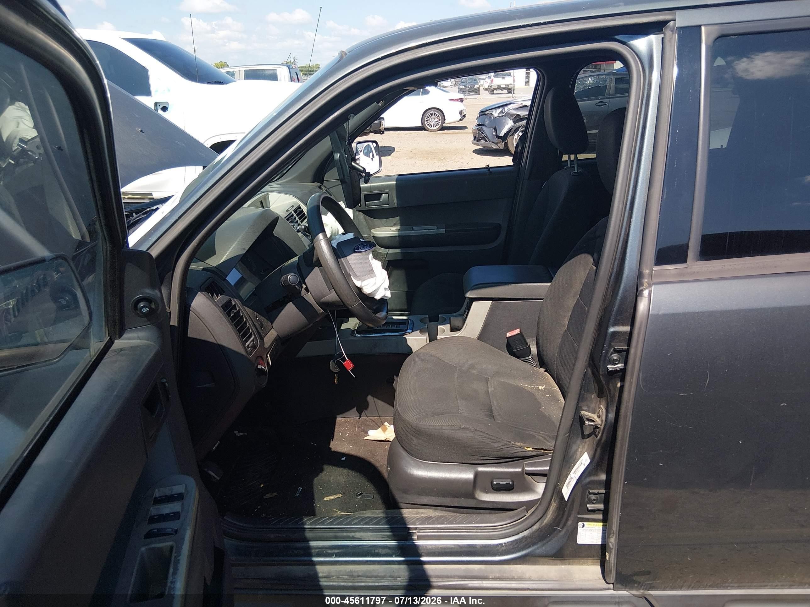 2008 Ford Escape Xlt Gray vin: 1FMCU03Z78KD15000