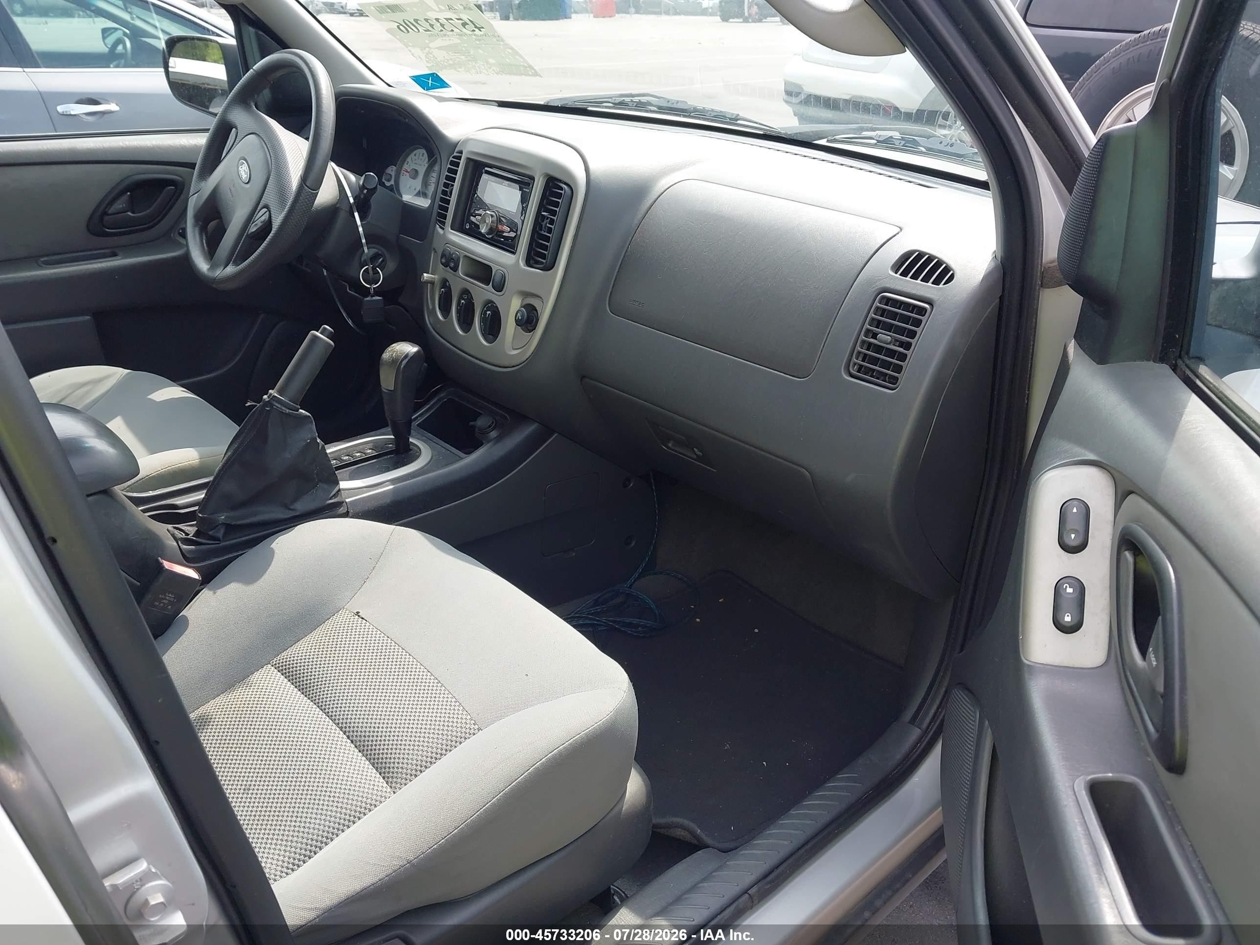 2006 Ford Escape Xlt Gray vin: 1FMCU03Z86KC04646