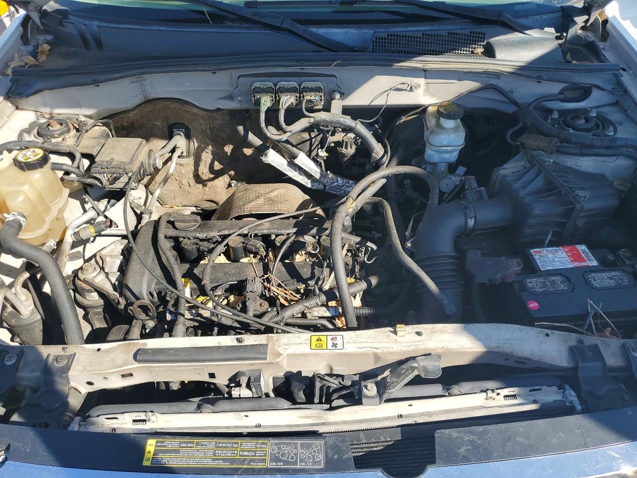 2008 Ford Escape Xlt White vin: 1FMCU03Z88KA71017