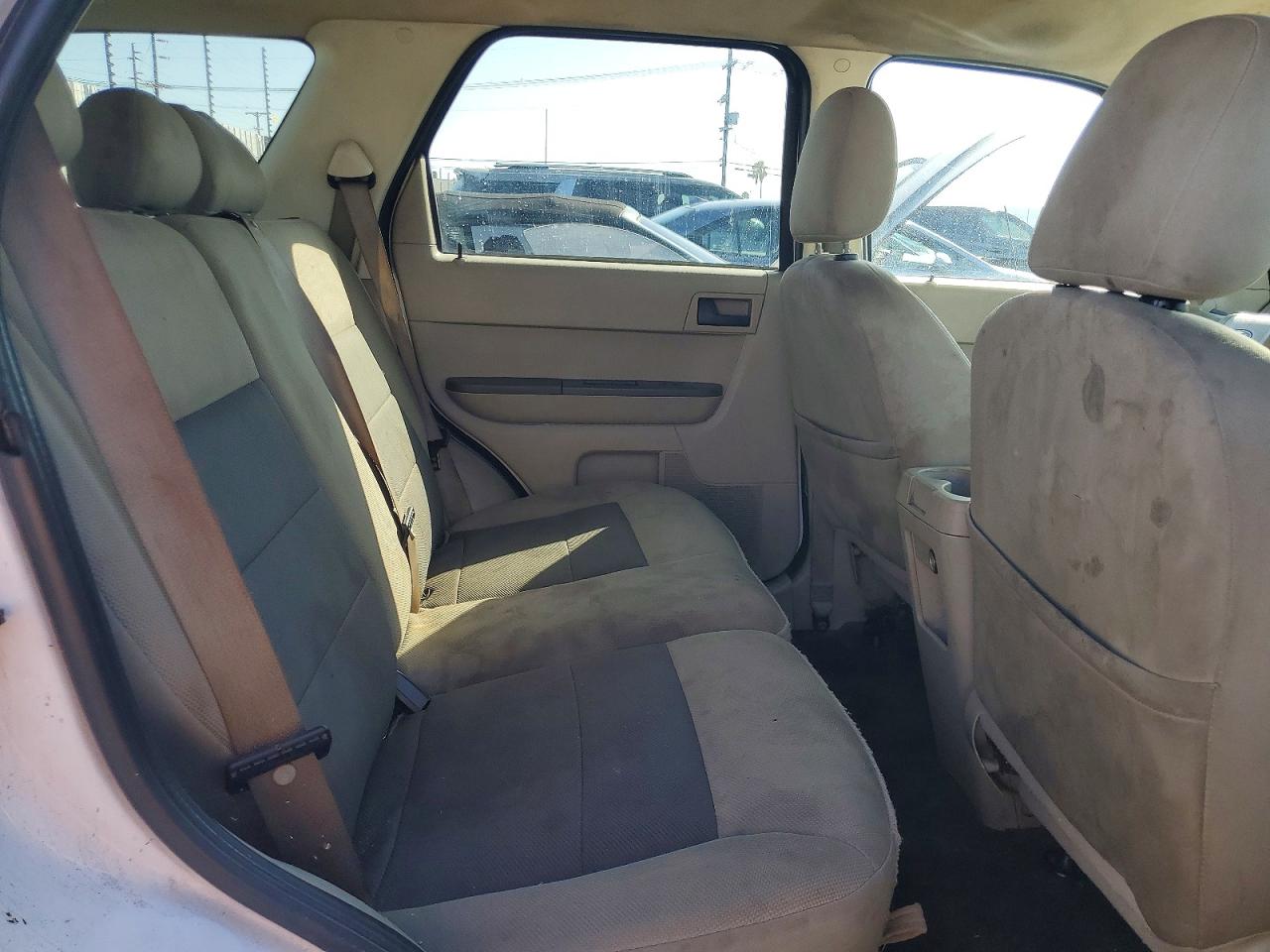 2008 Ford Escape Xlt White vin: 1FMCU03Z88KA71017